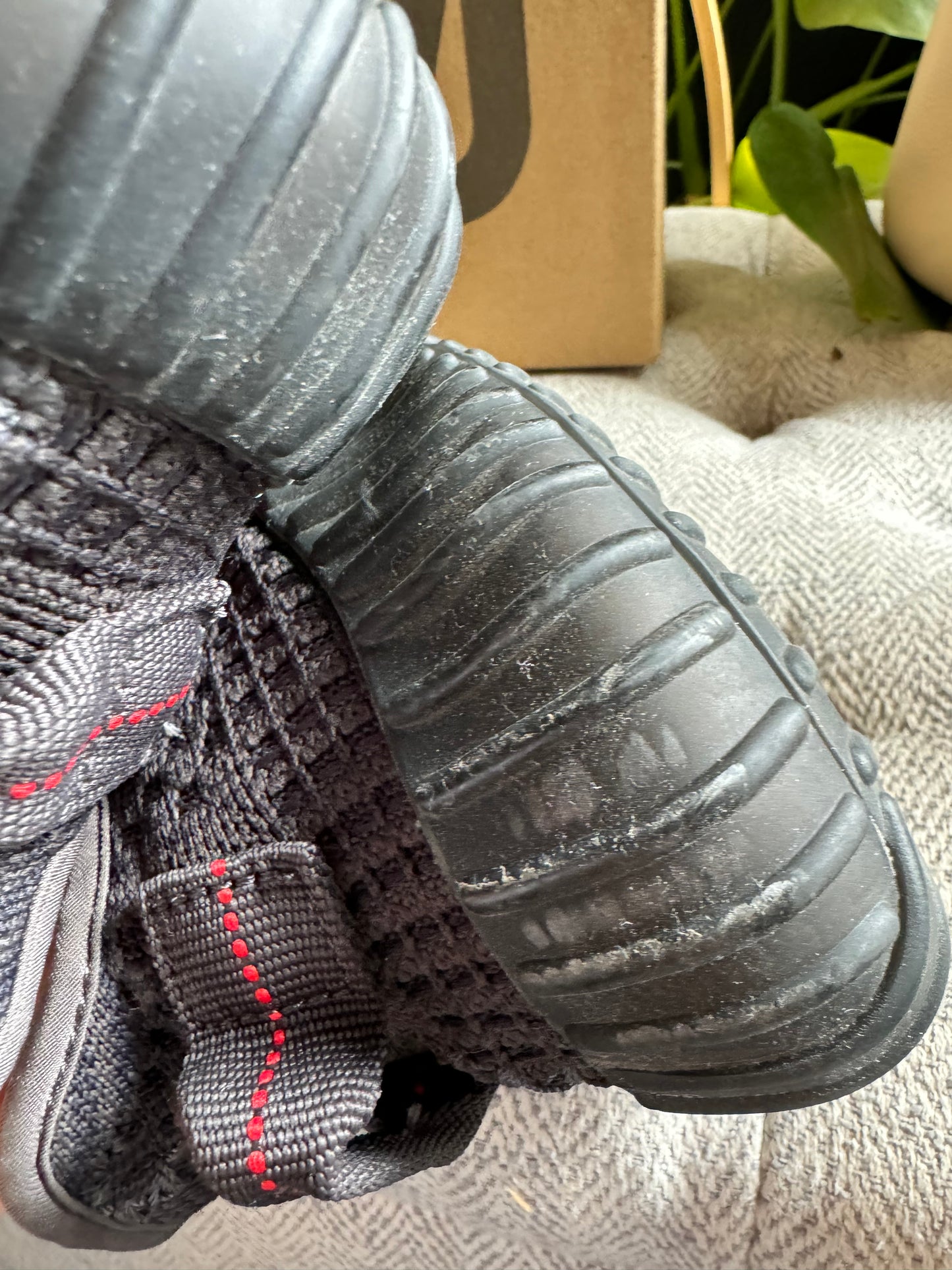 Adidas Yeezy Boost black/black