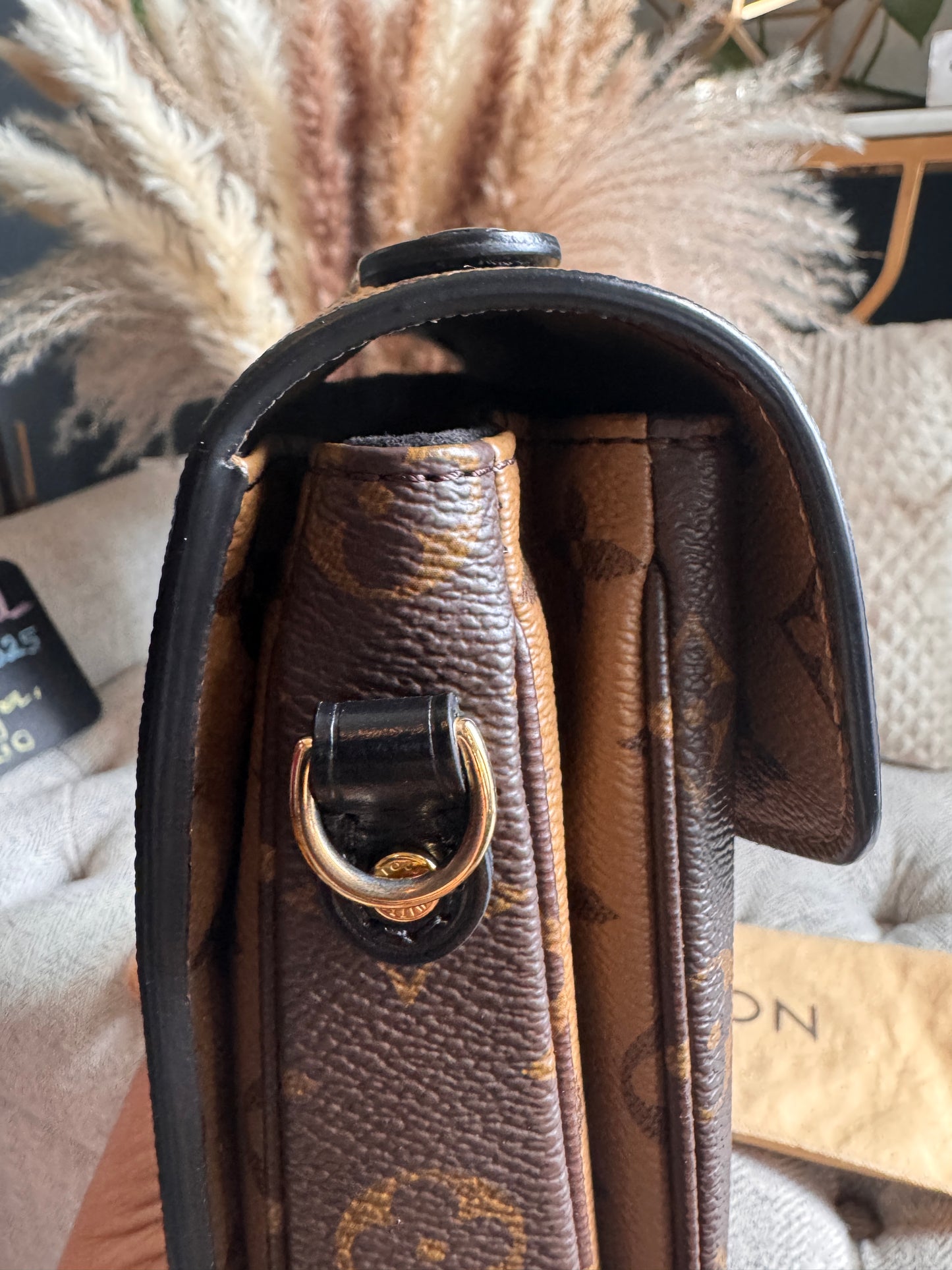 Louis Vuitton Pochette Metis in Reverse Monogram