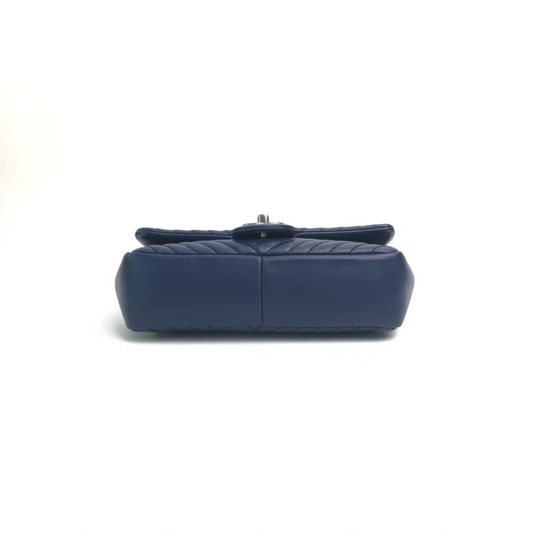 PREORDER ONLY!-Chanel Crossing Flap in Navy