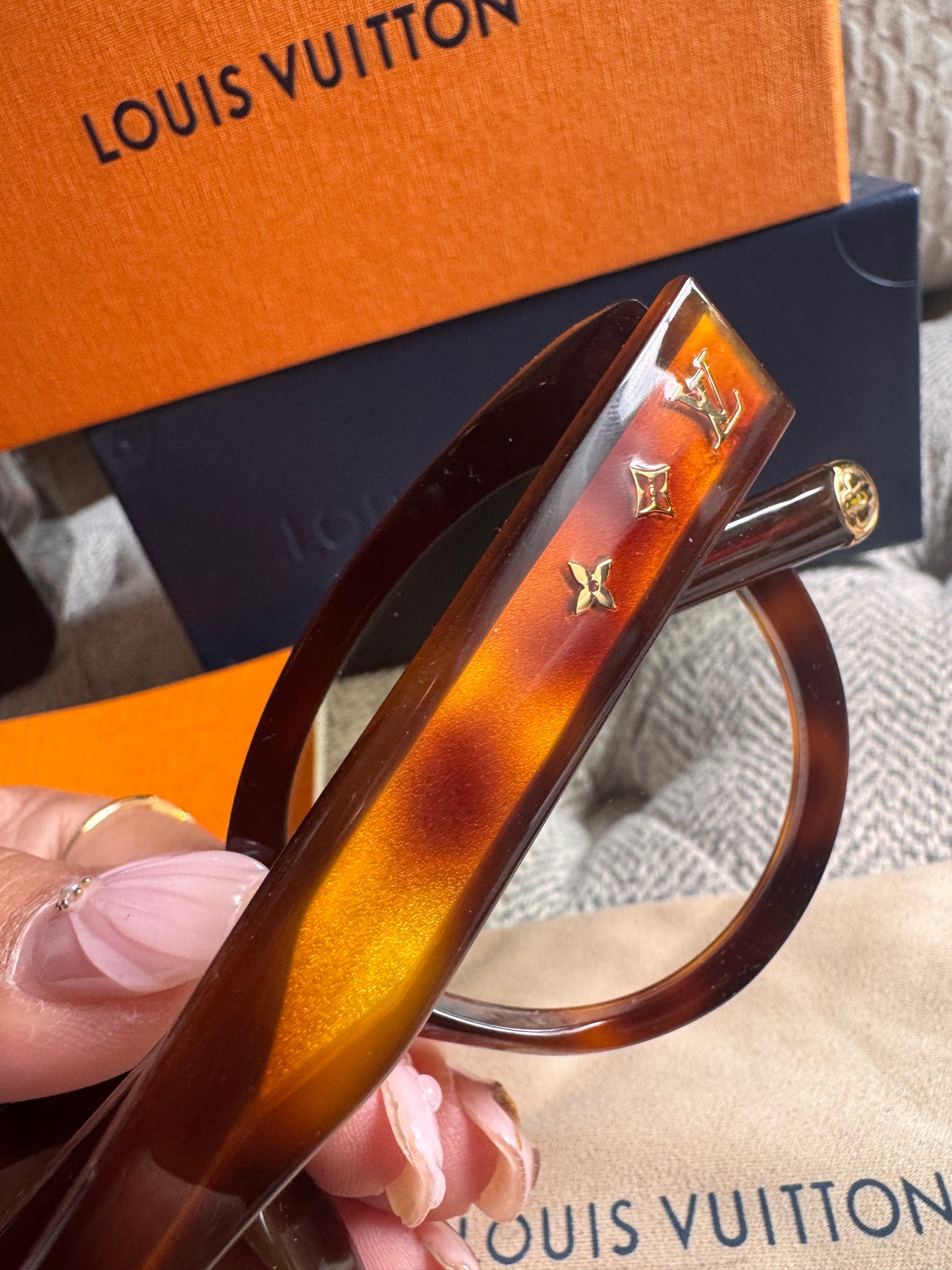 Louis Vuitton Sunnies