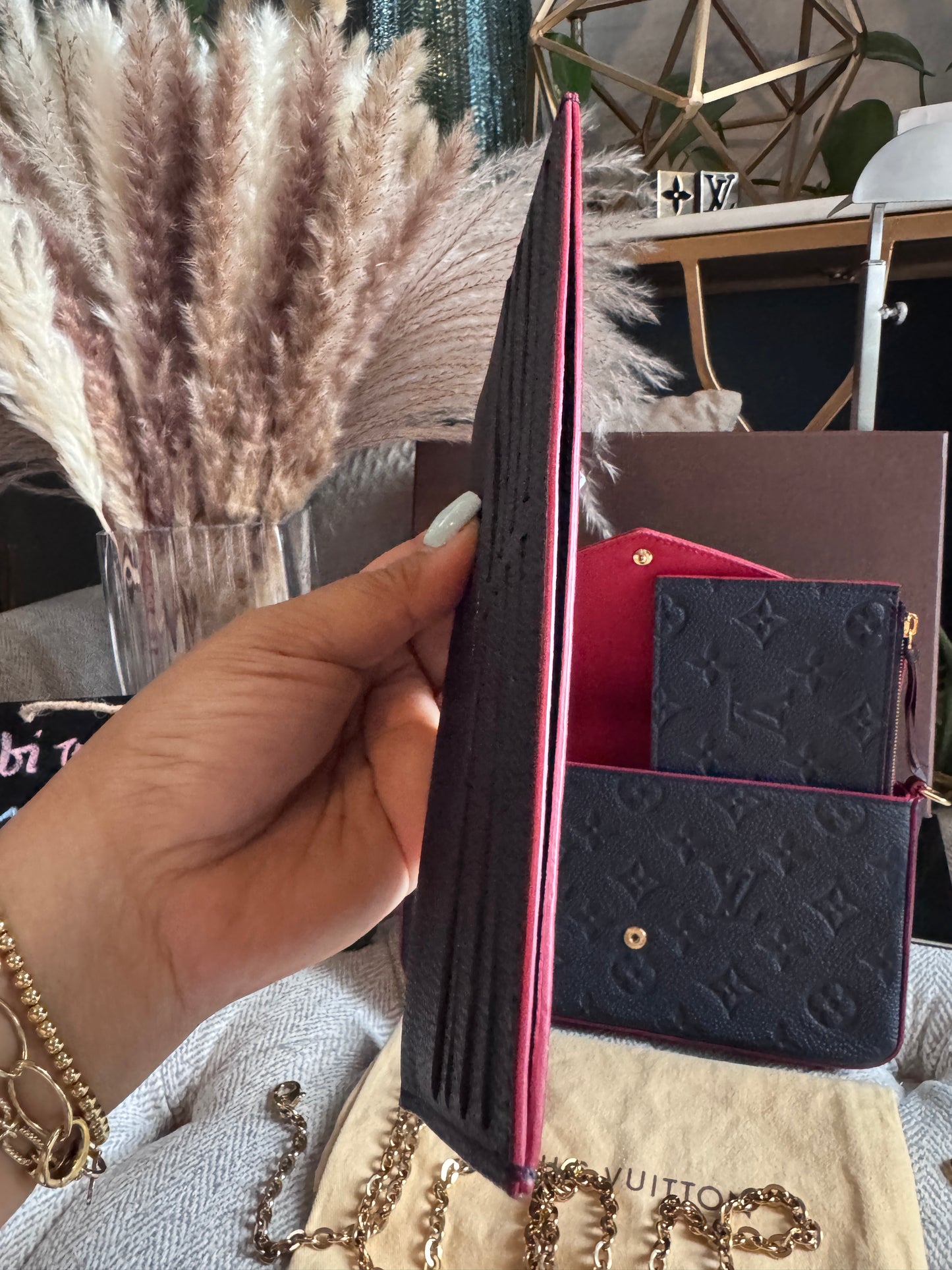 Louis Vuitton Pochette Felicie in Empreinte Marine Rouge