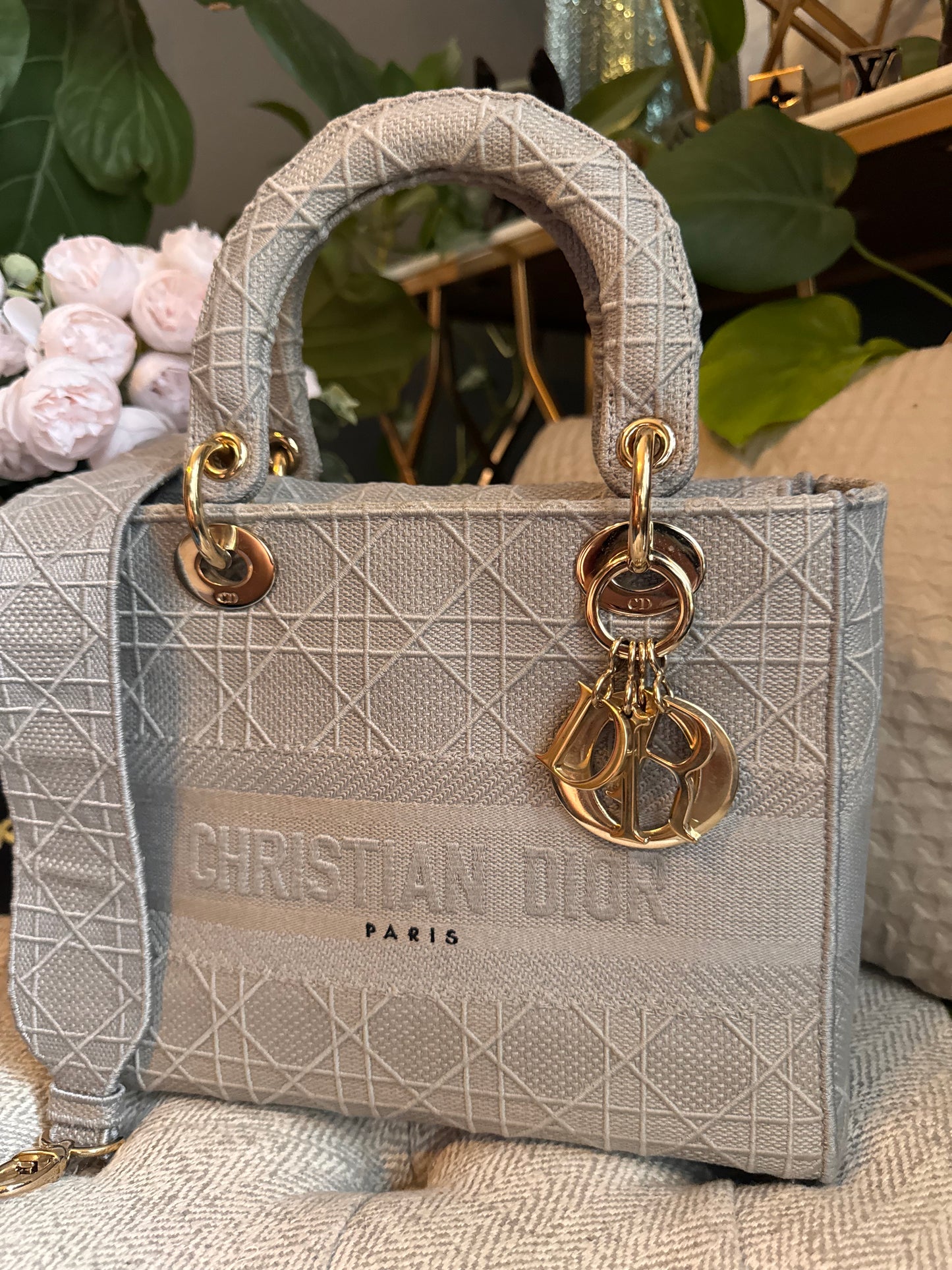 Christian Dior LADY D-LITE Medium Bag in Cool Grey Cannage Embroidery