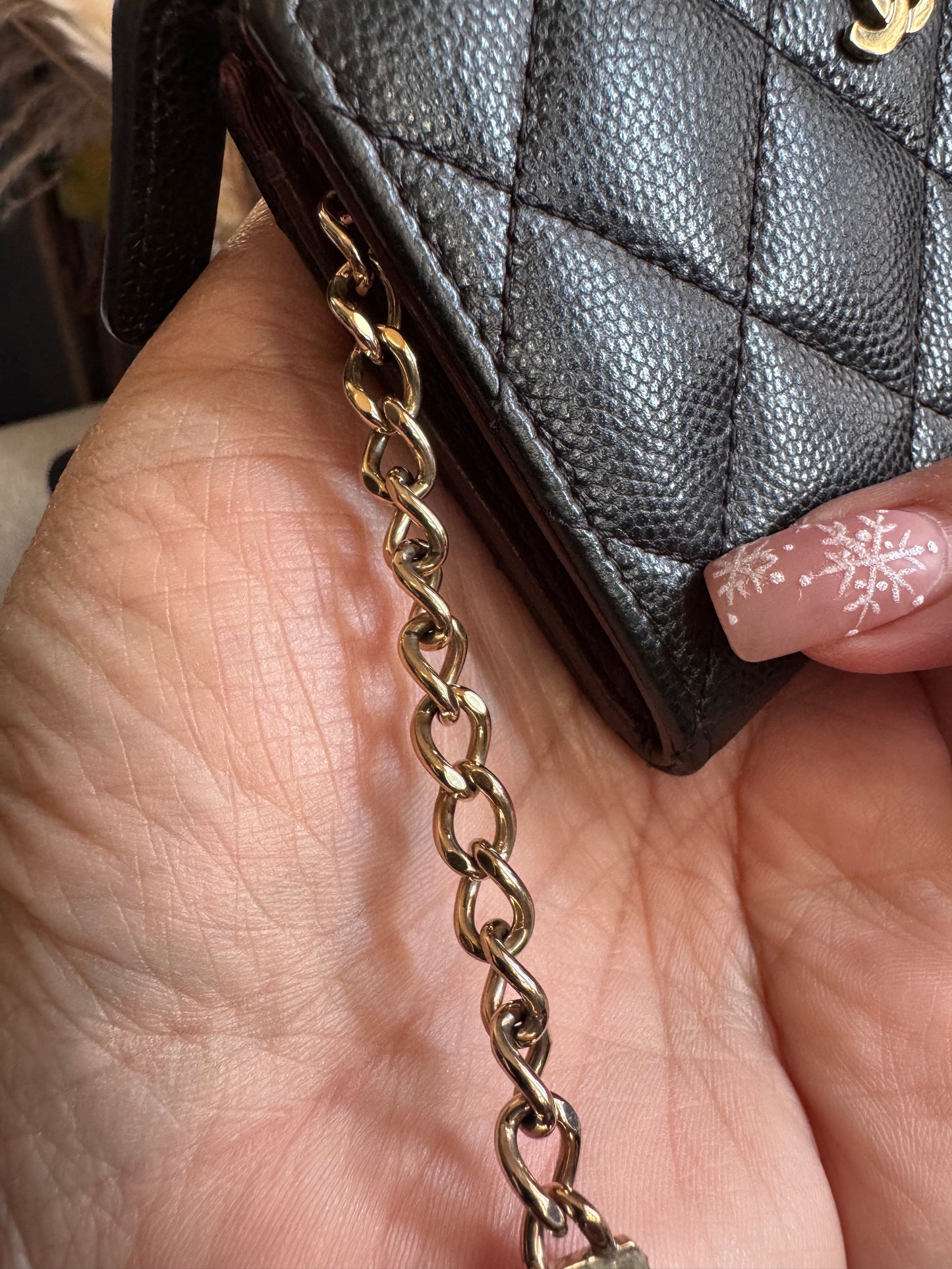 CHANEL Caviar Quilted Zipped Key Holder Case