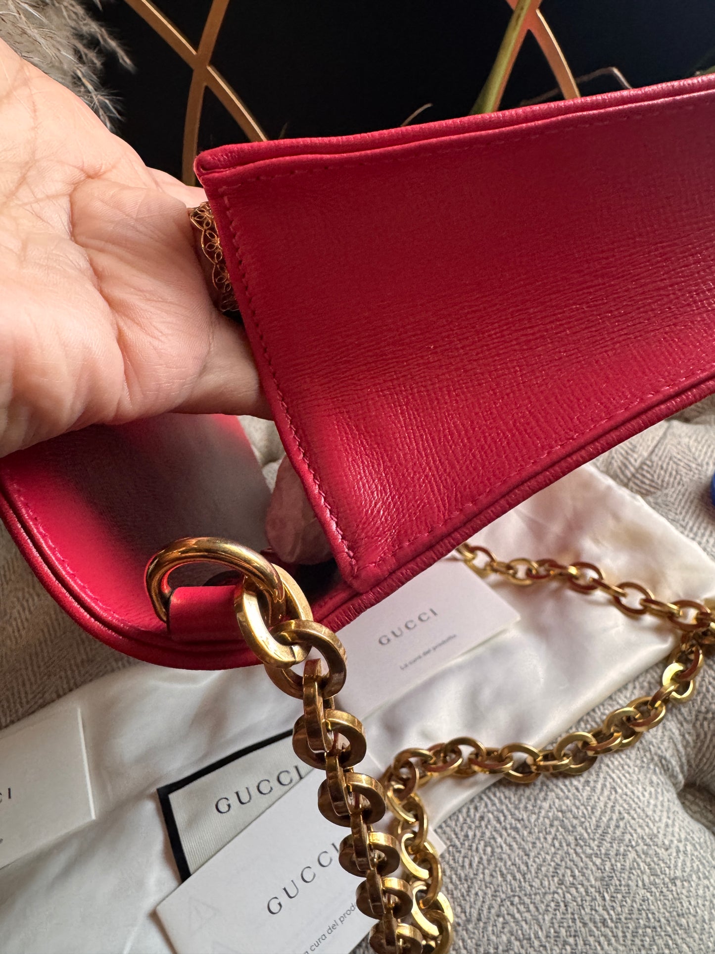 Gucci Horsebit 1955 Raffia Chain Bag in Red