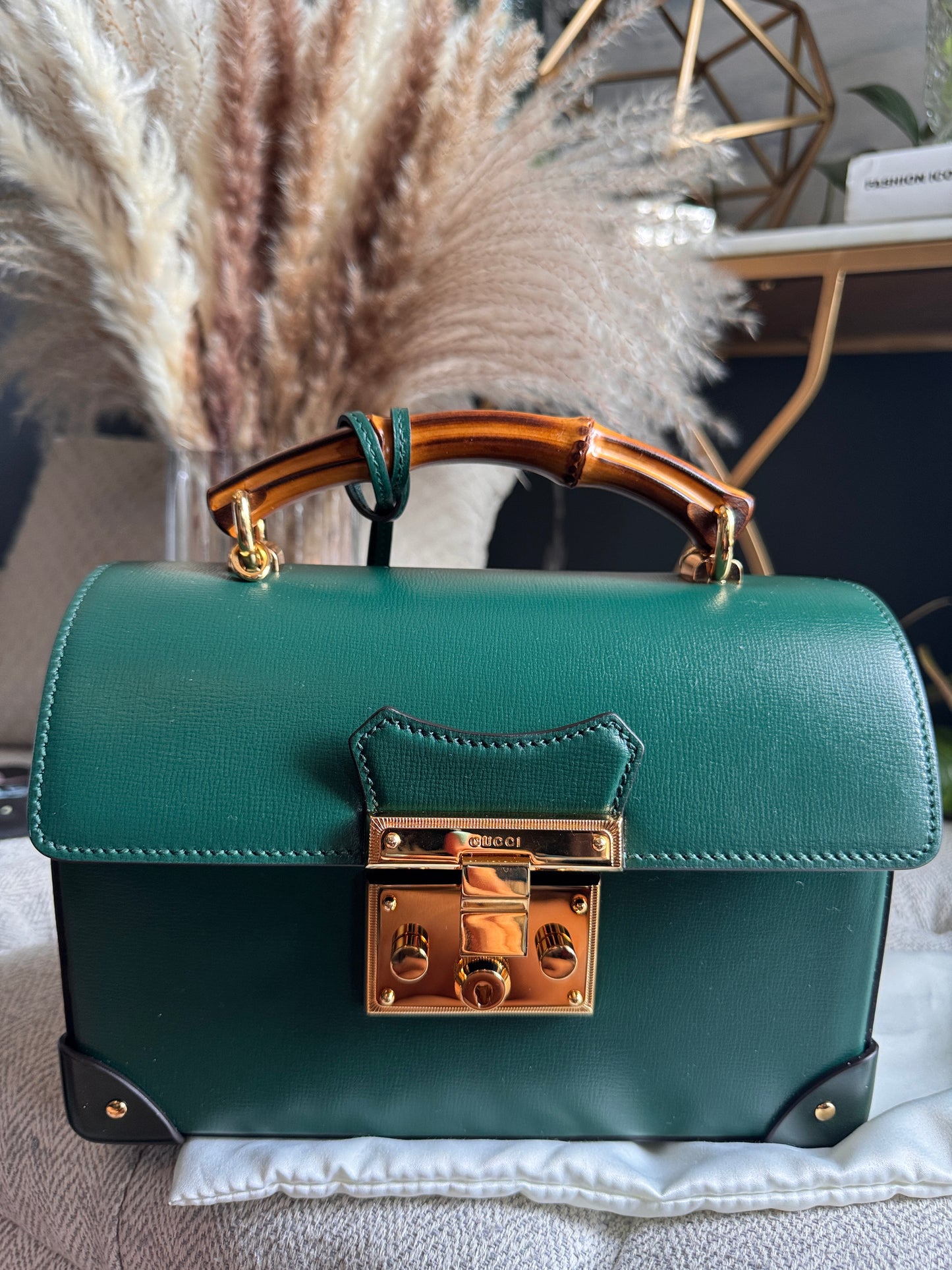 GUCCI
Azalea Calfskin Small Padlock Bamboo Shoulder Bag Vintage Green