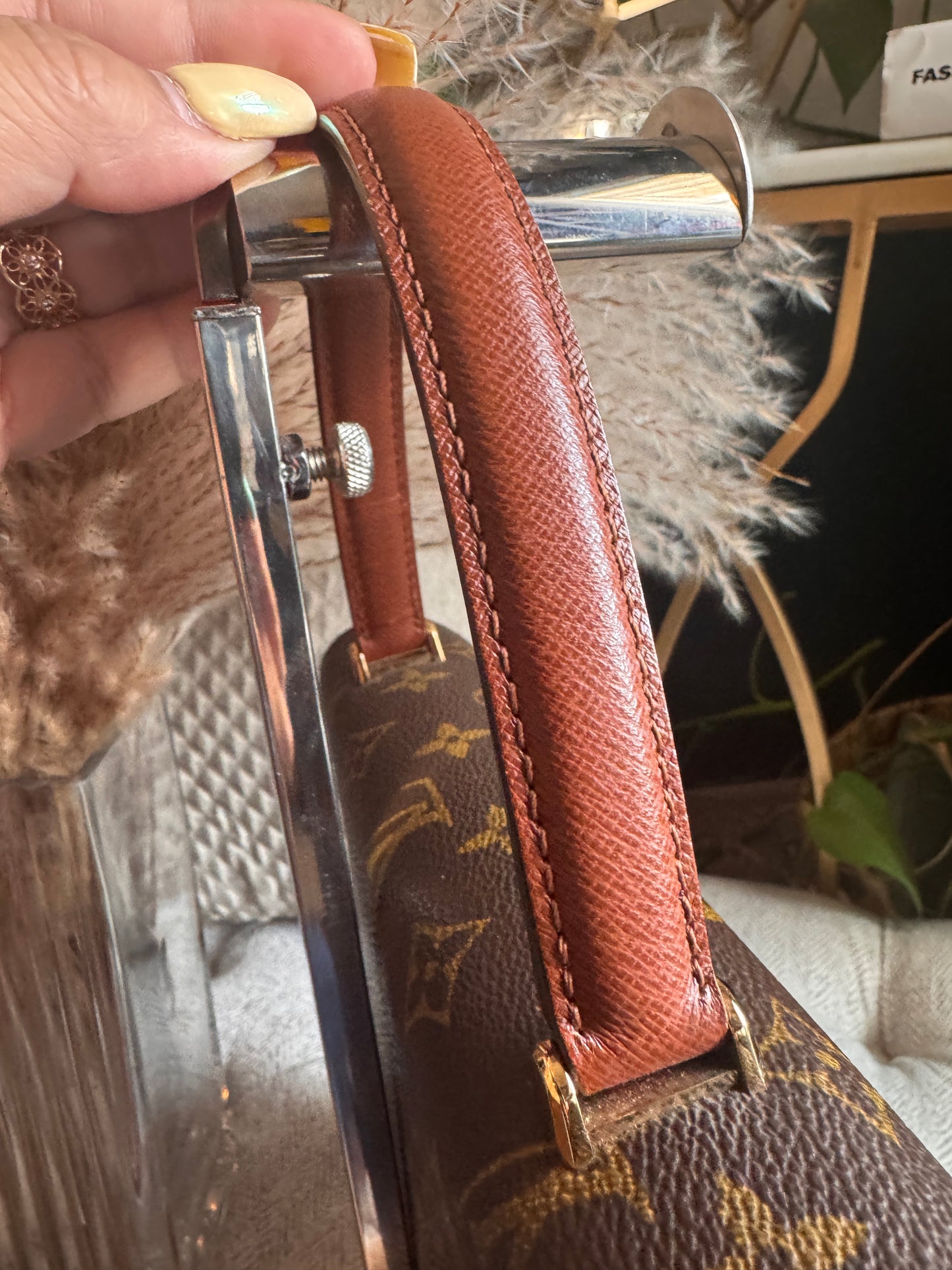 Louis Vuitton Malesherbes in Monogram