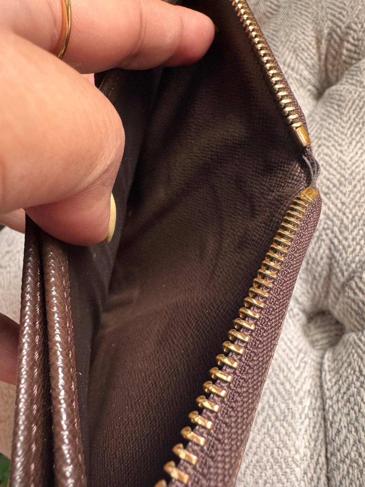 Louis Vuitton Compact Zippy