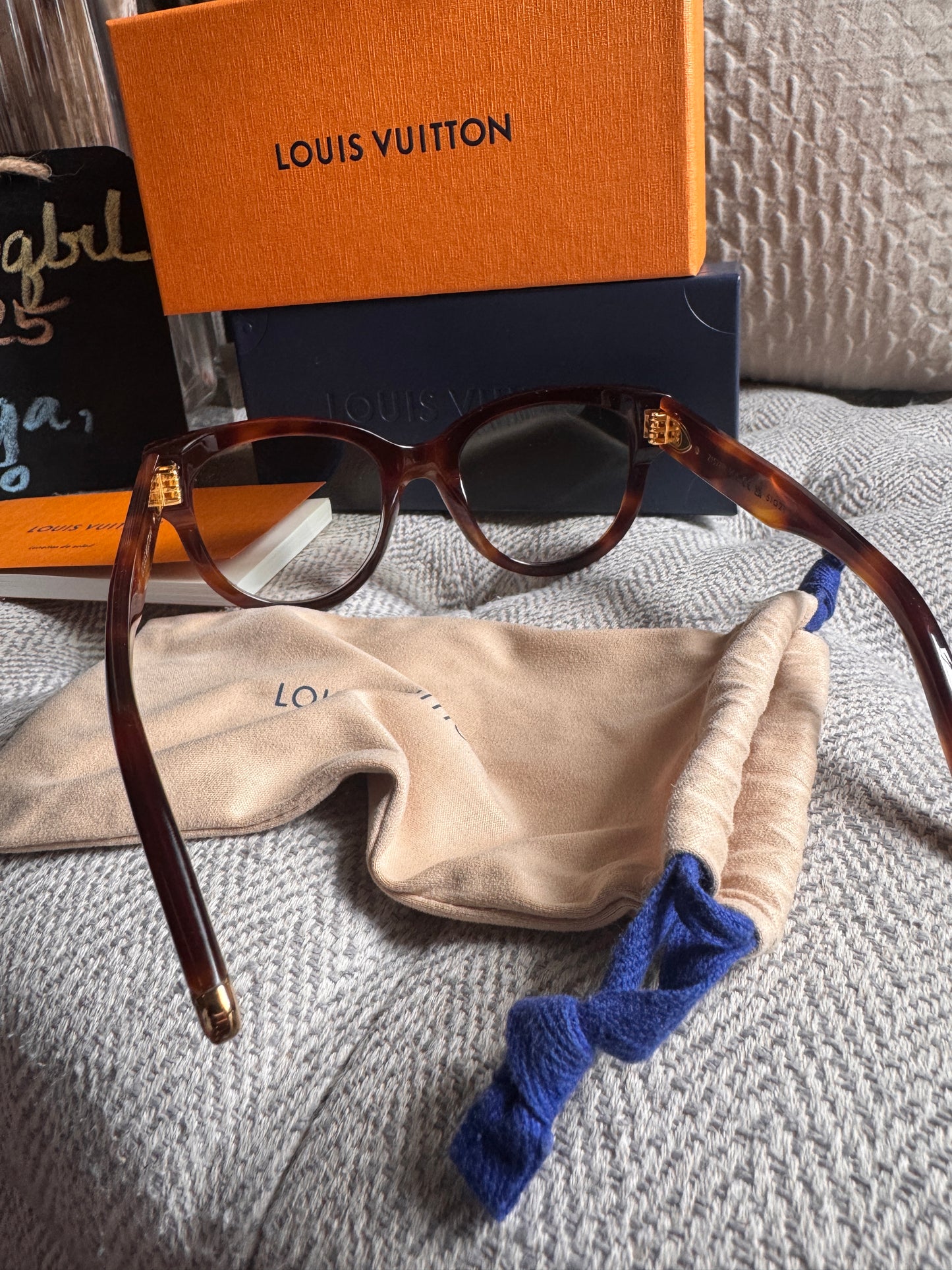 Louis Vuitton Sunnies
