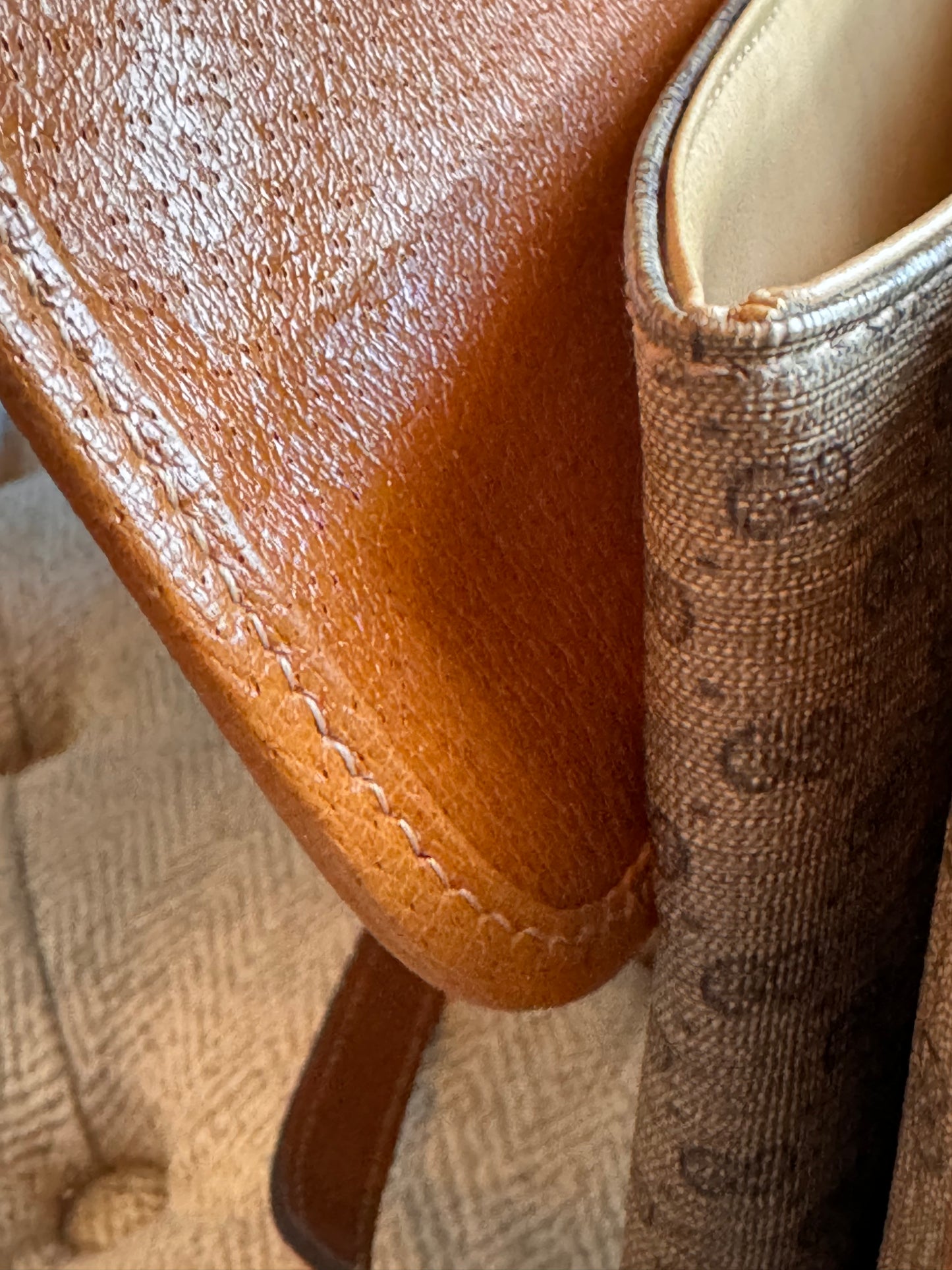Gucci Vintage Crossbody