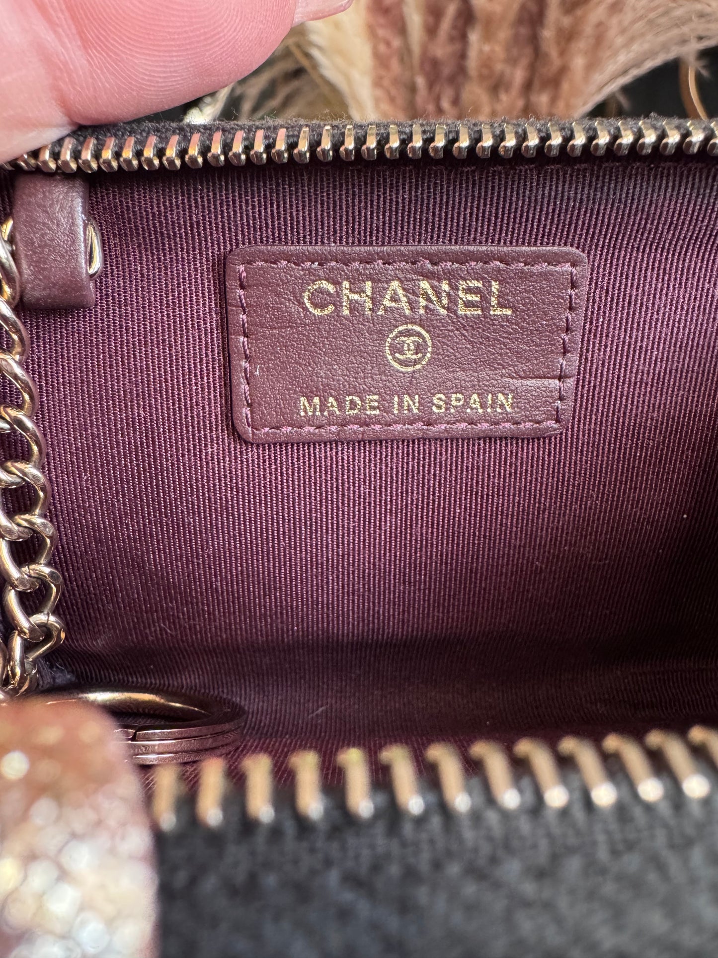 CHANEL Caviar Quilted Zipped Key Holder Case