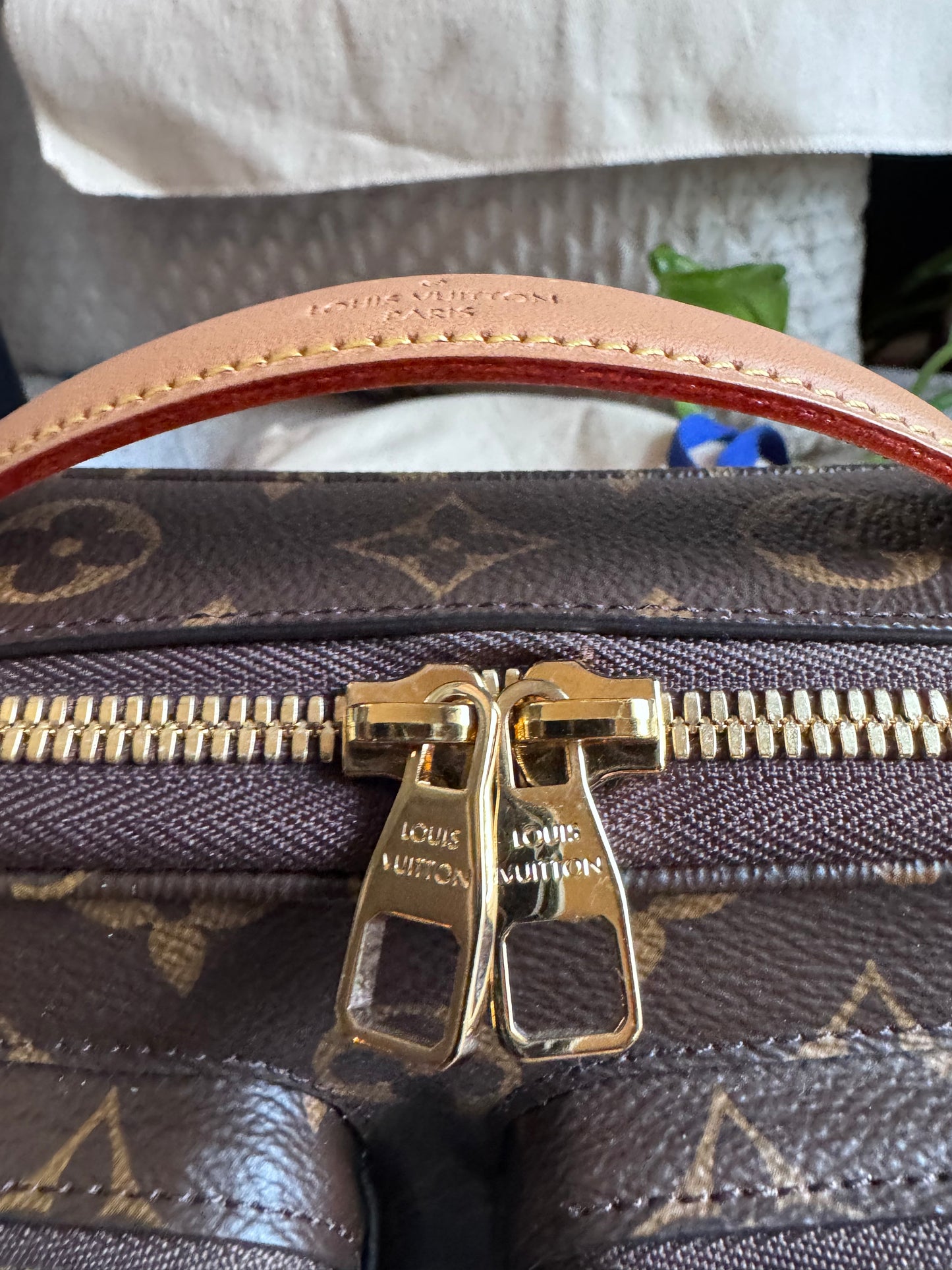 Louis Vuitton Utility bag