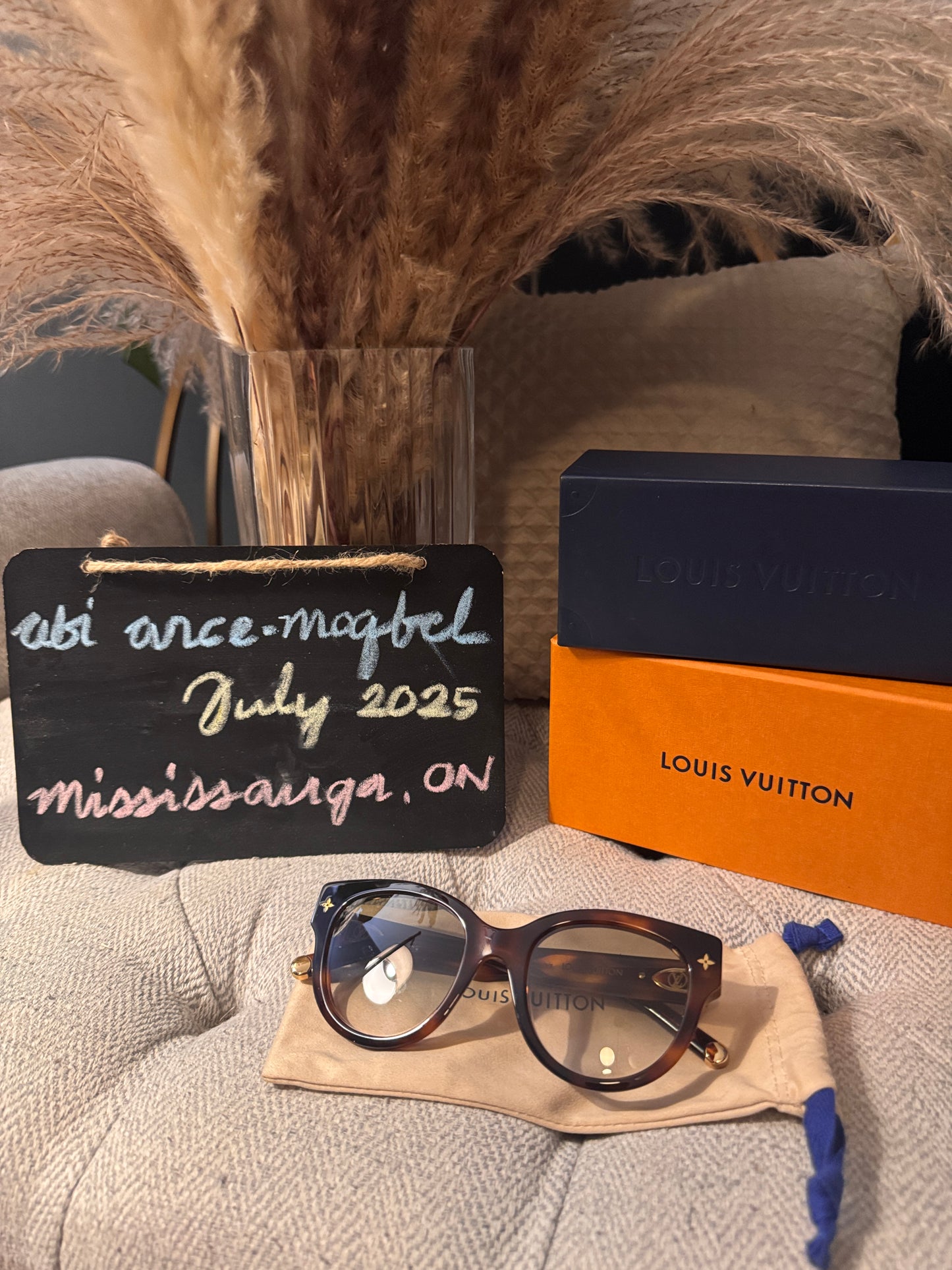 Louis Vuitton Sunnies