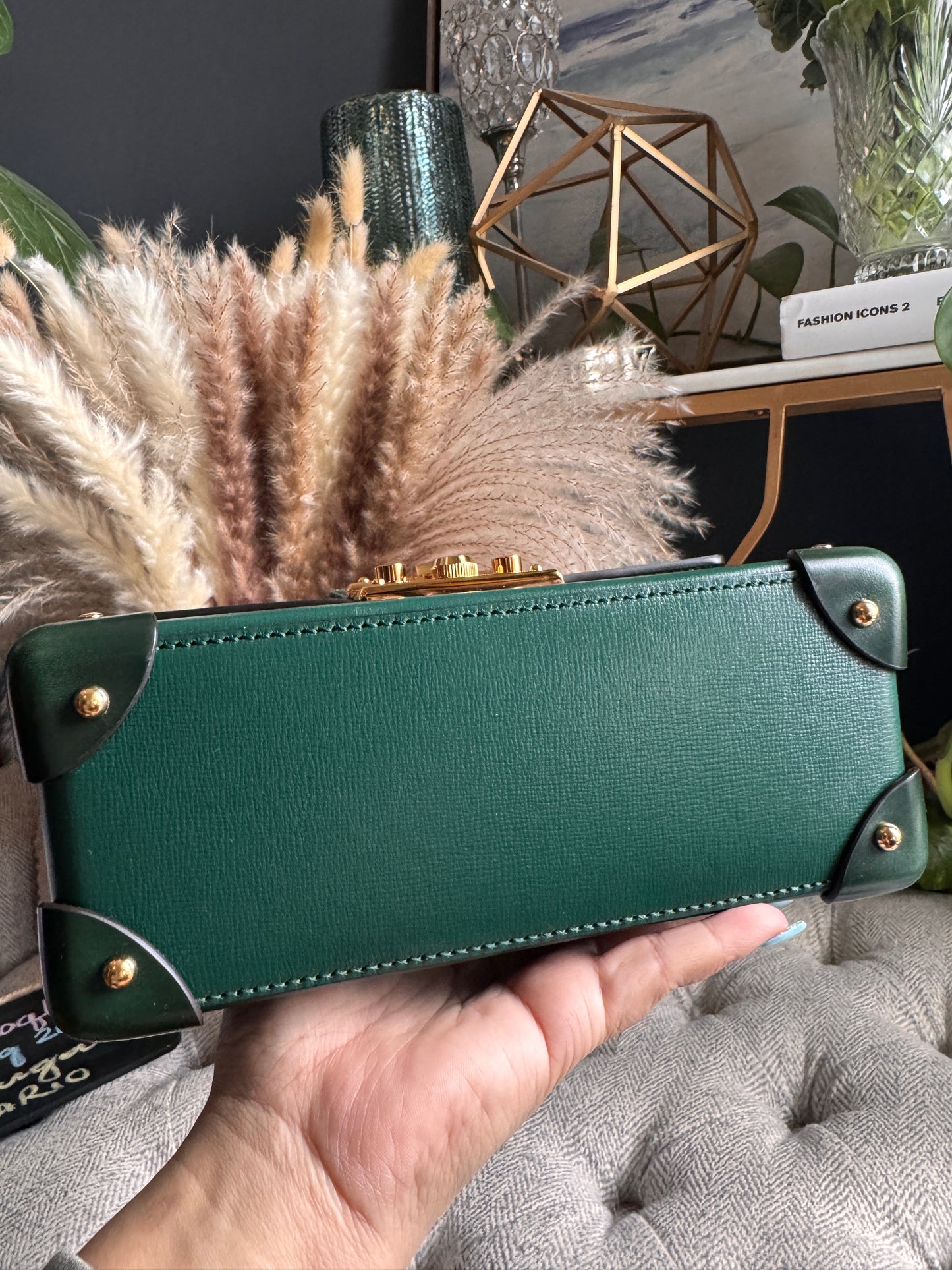 GUCCI
Azalea Calfskin Small Padlock Bamboo Shoulder Bag Vintage Green