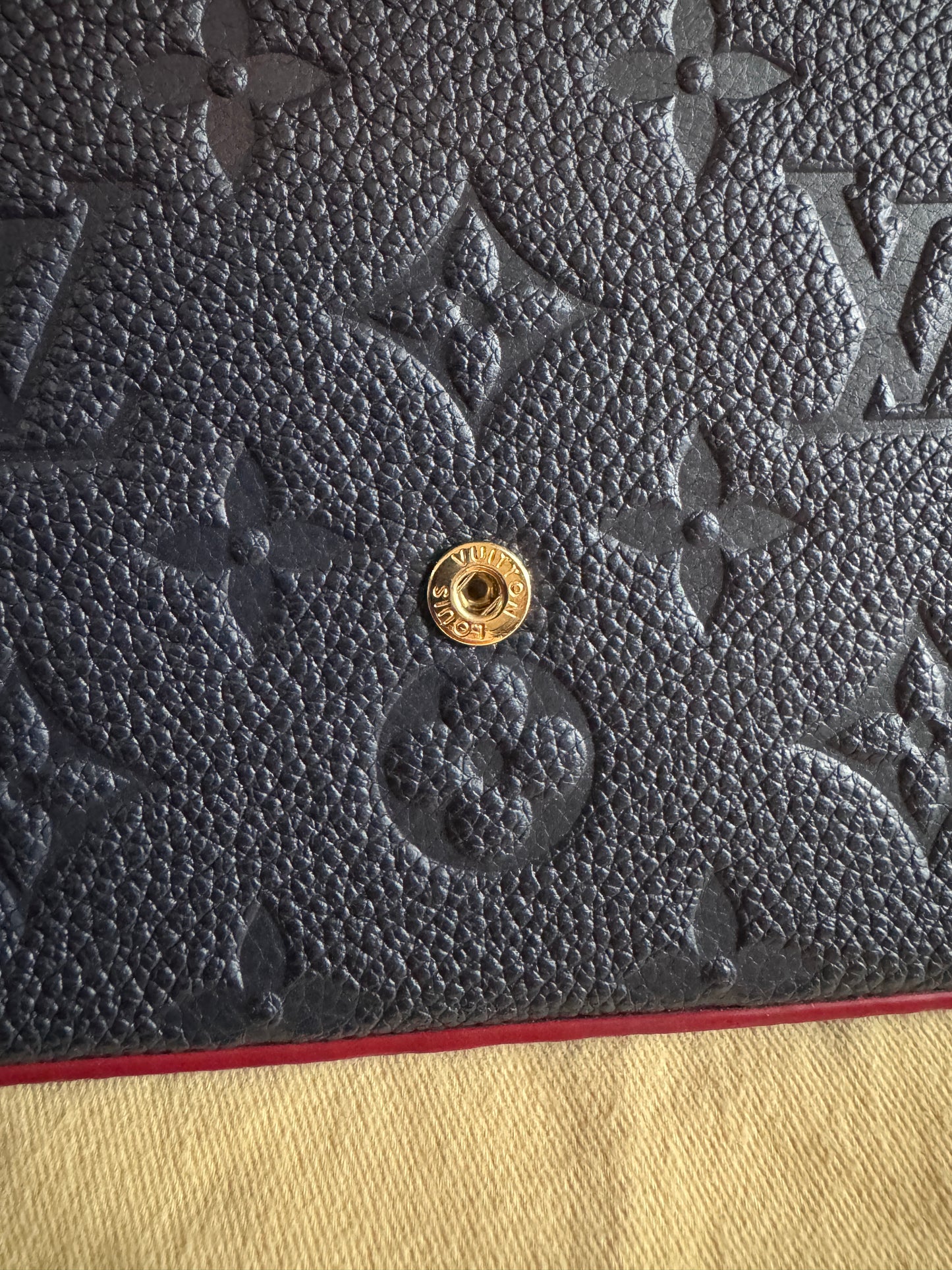 Louis Vuitton Pochette Felicie in Empreinte Marine Rouge
