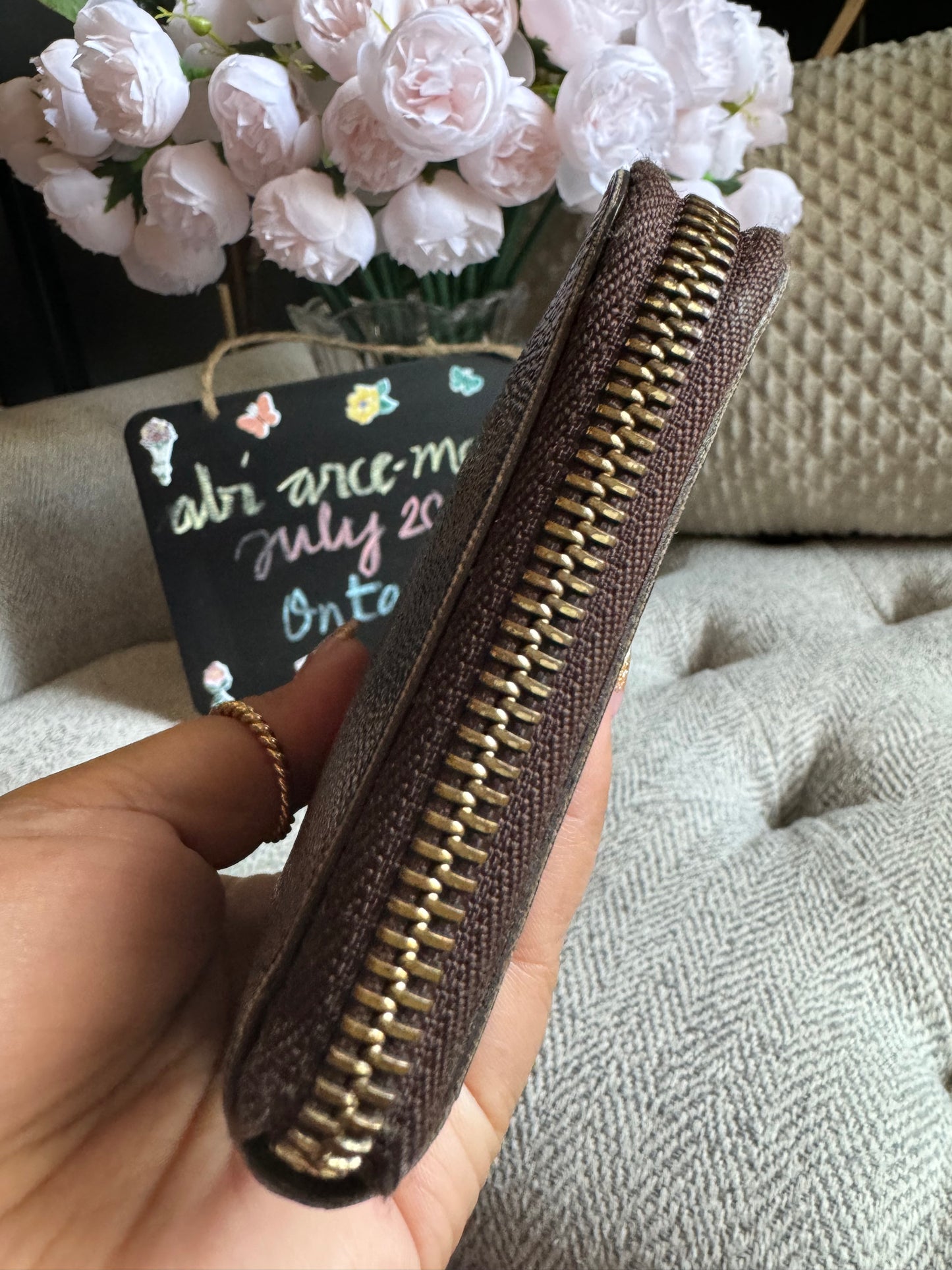 Louis Vuitton Midsize wallet in Damier Ebene