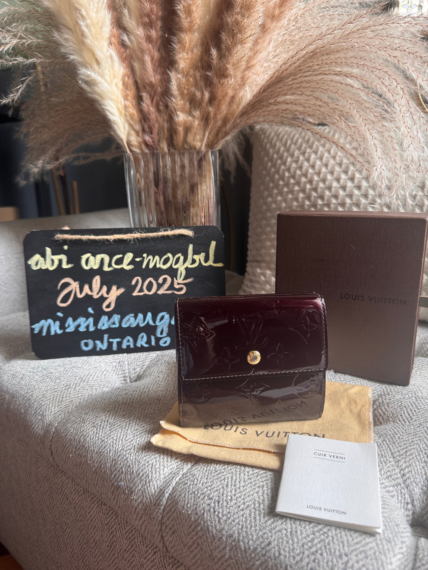 Louis Vuitton Compact wallet in Amarante