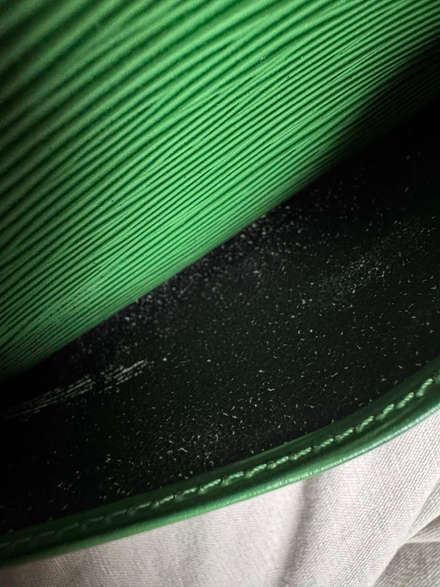 Louis Vuitton Vintage Epi Wallet