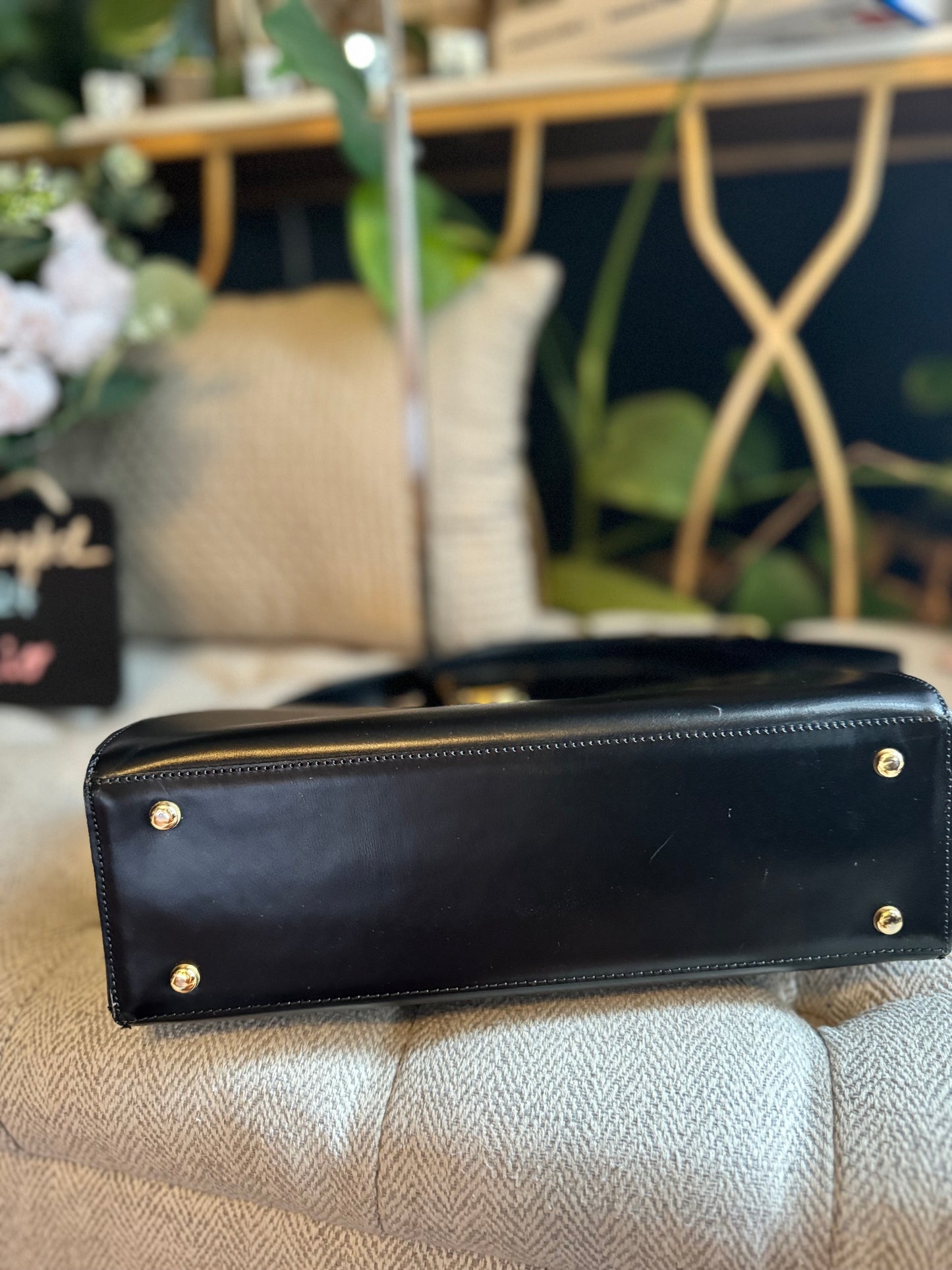 Celine Vintage Crossbody/Shoulder bag in Black, Gold Hardware
