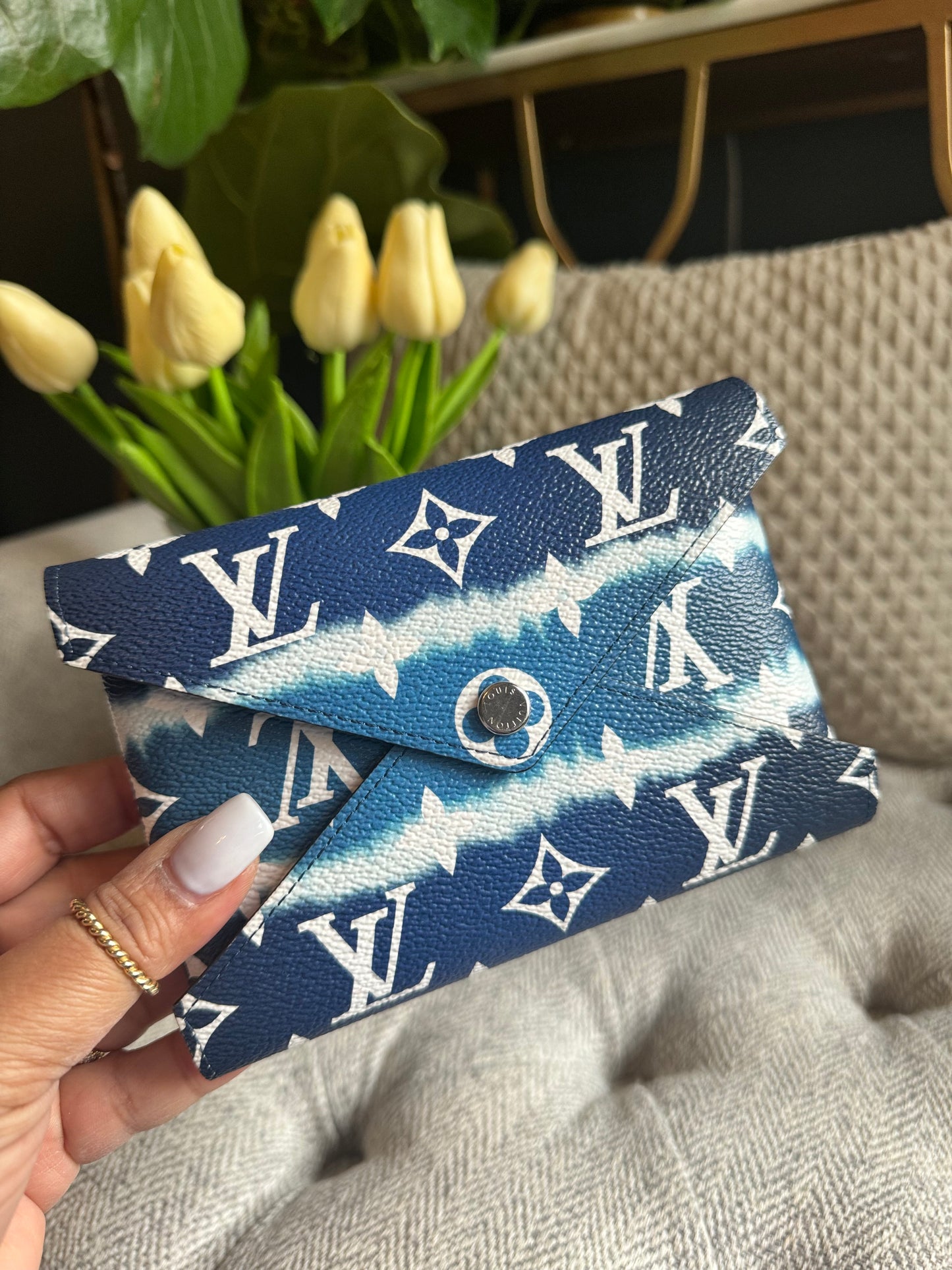 Louis Vuitton Medium Escale Kirigami Envelope Pouch