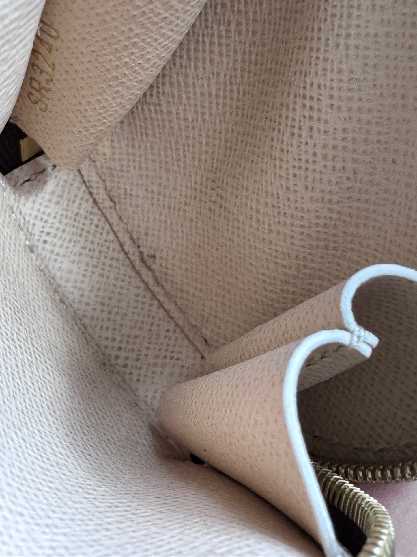 Louis Vuitton Round Coin purse from Multipochette