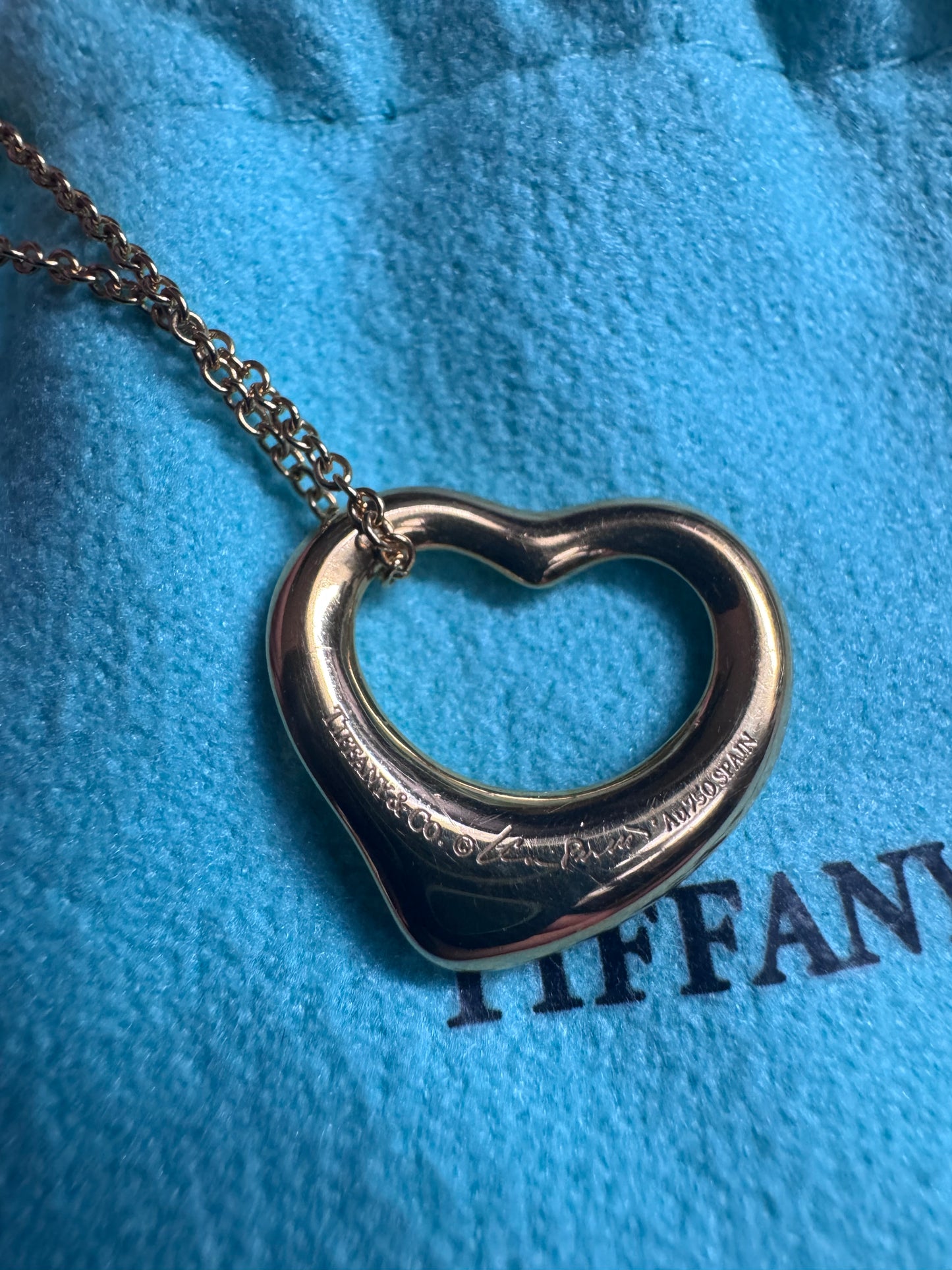 Tiffany&Co 18k Open Heart Necklace with diamonds