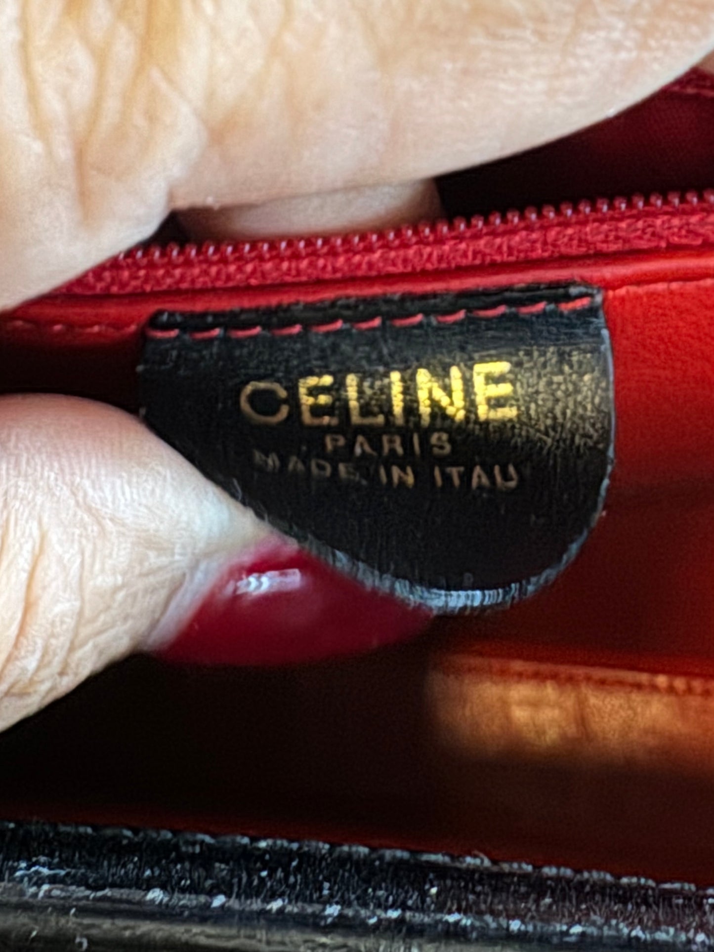 Celine Vintage Crossbody/Shoulder bag in Black, Gold Hardware
