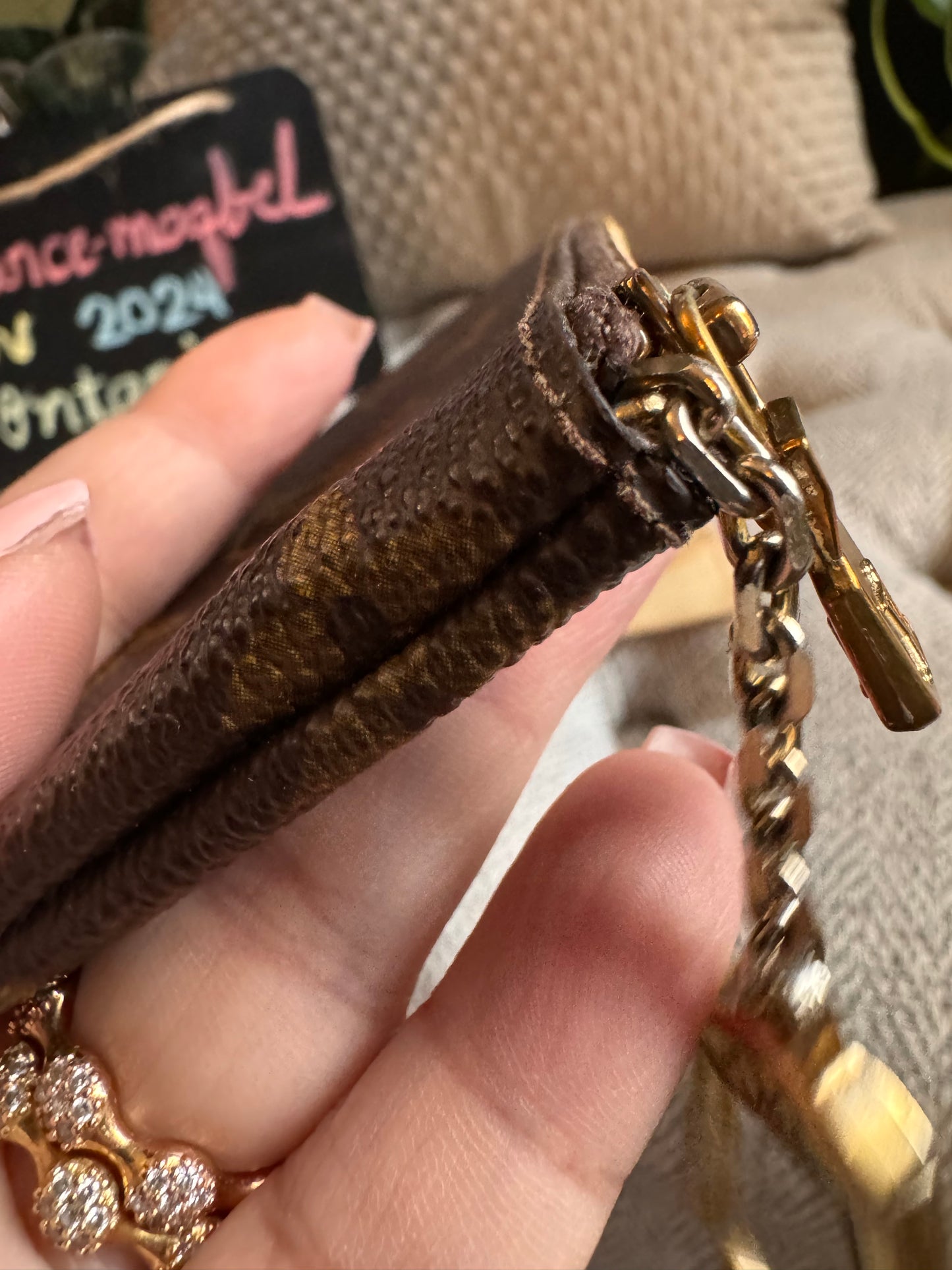 Louis Vuitton Monogram Key Cles