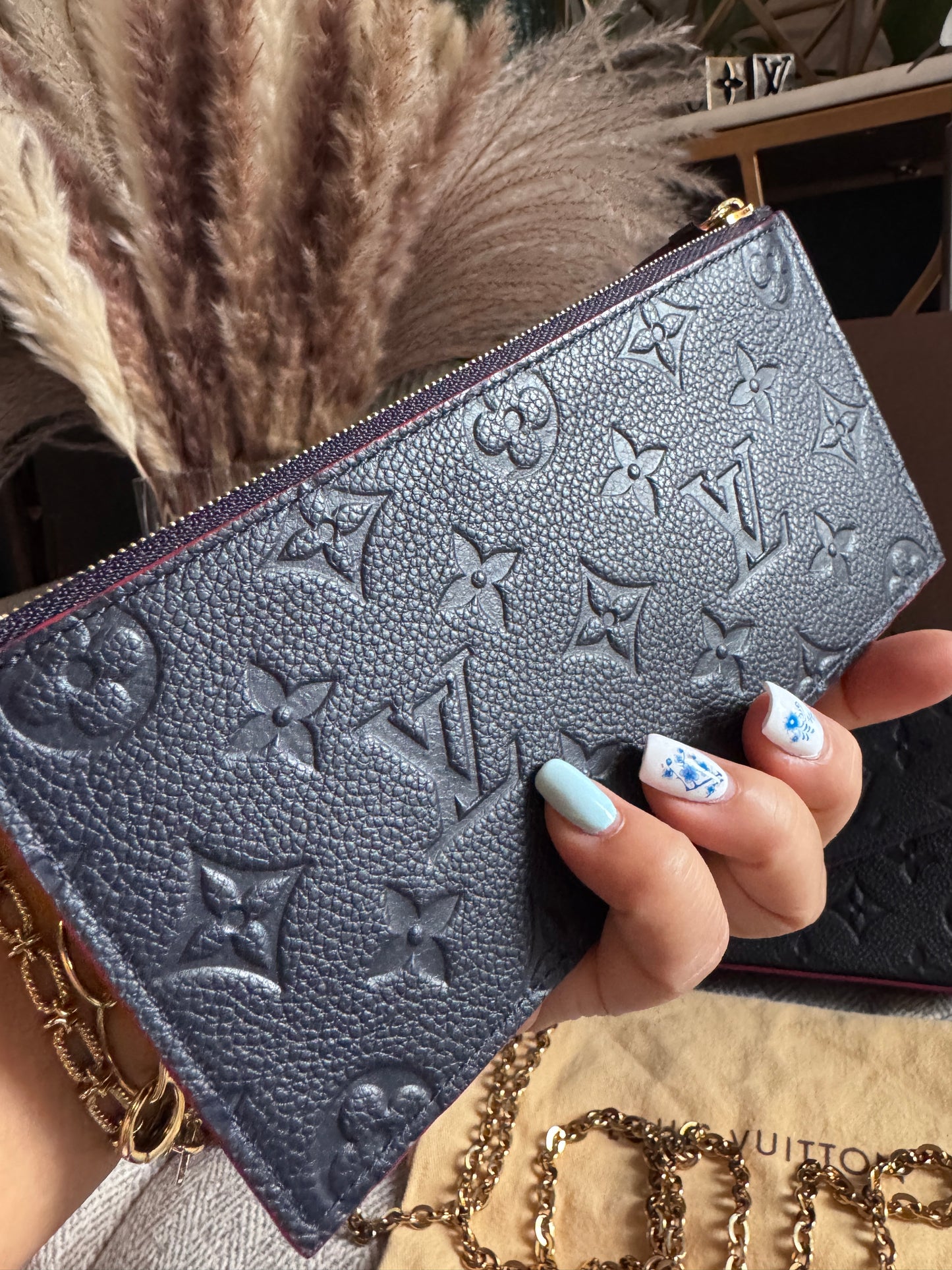 Louis Vuitton Pochette Felicie in Empreinte Marine Rouge