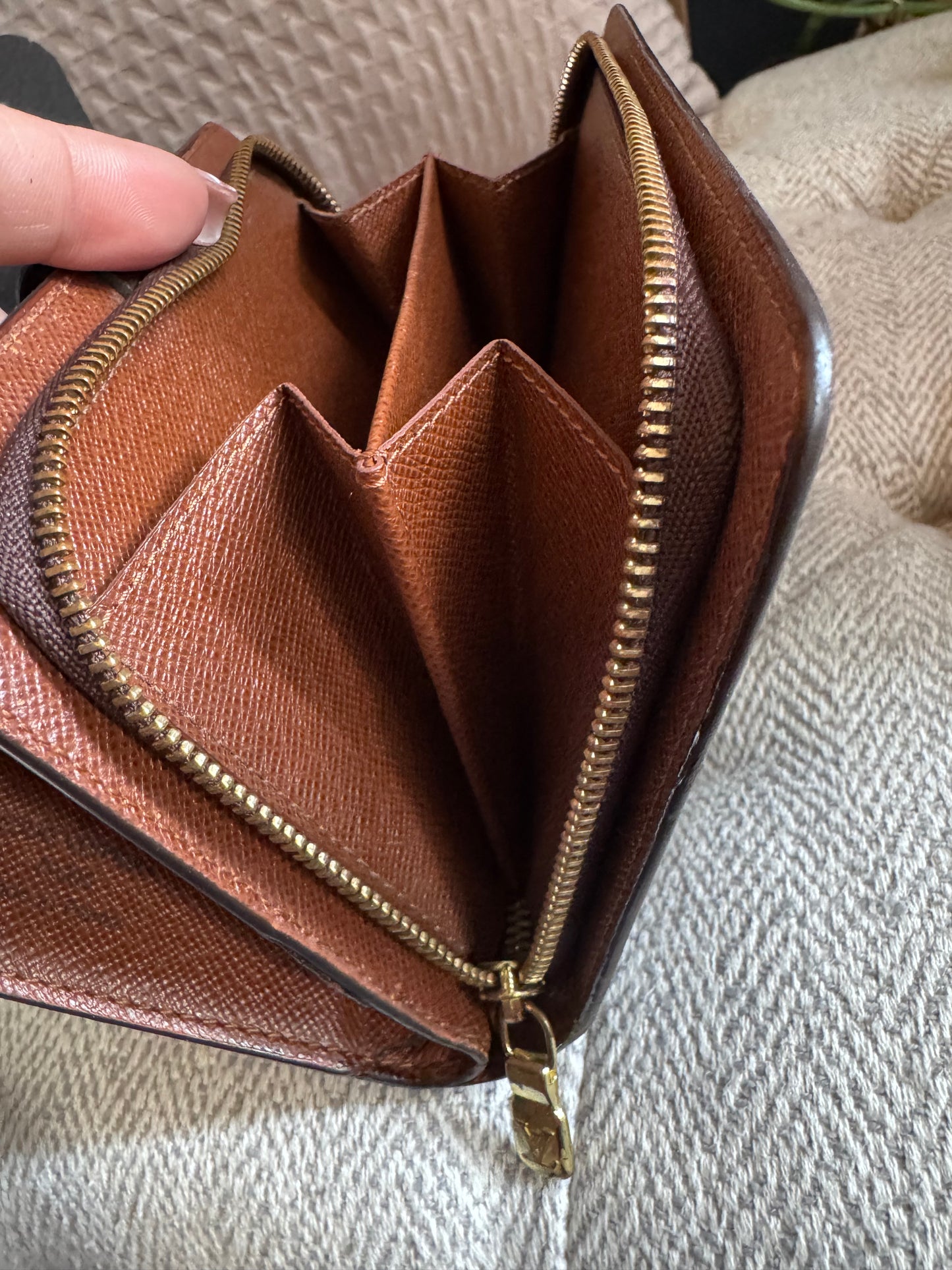 Louis Vuitton Vintage Porte Papier Zip Bifold Wallet in Monogram