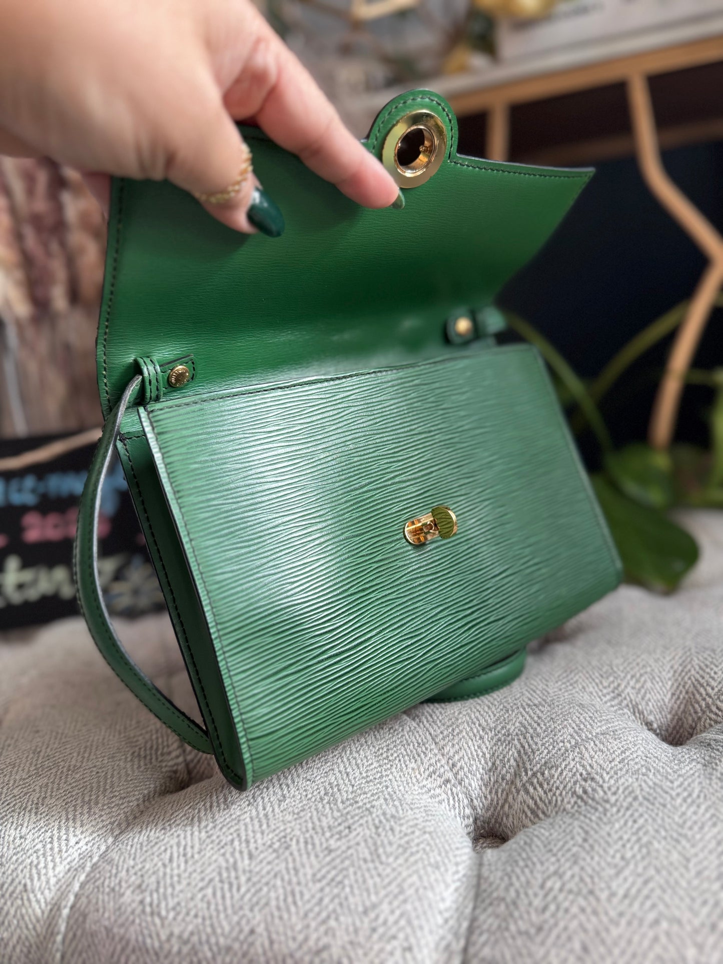 Louis Vuitton Epi Pochette Arche in Borneo Green