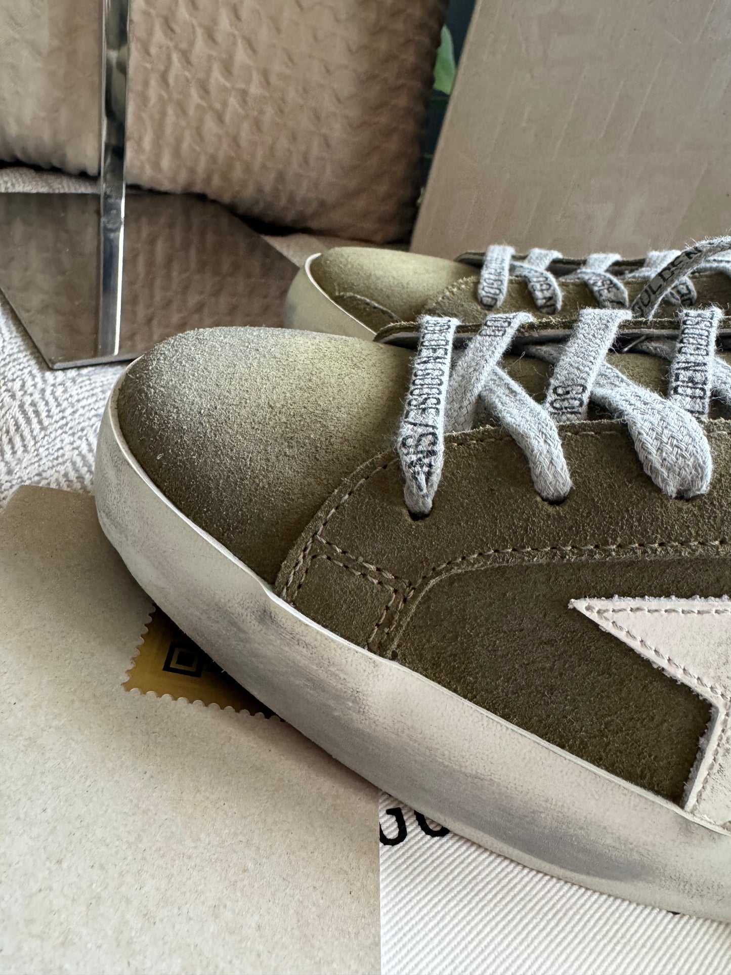 Golden Goose Sneakers