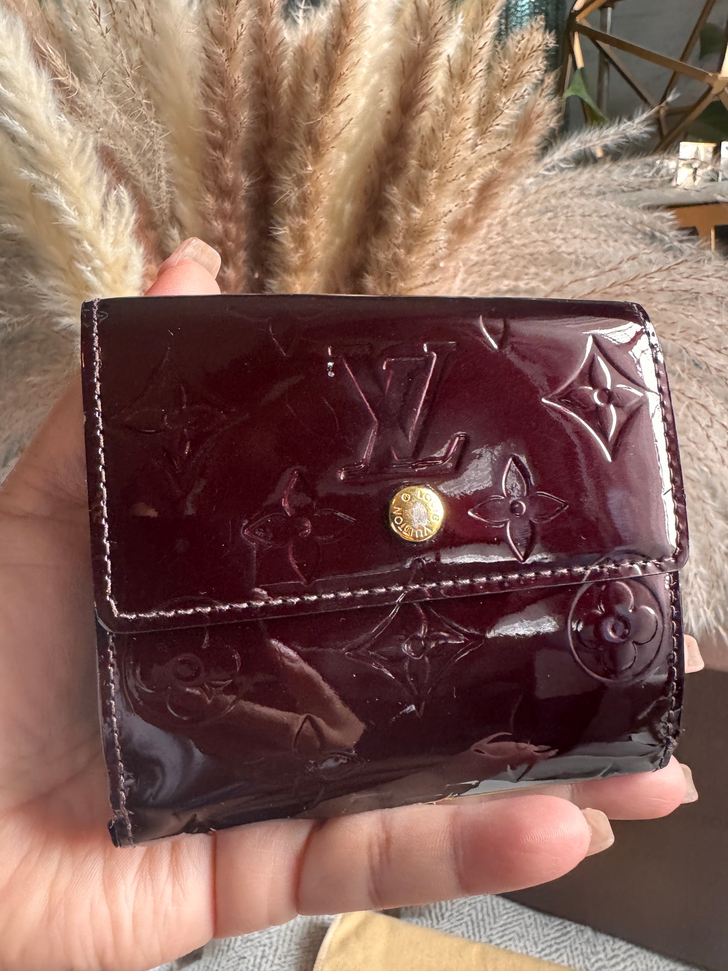 Louis Vuitton Compact wallet in Amarante