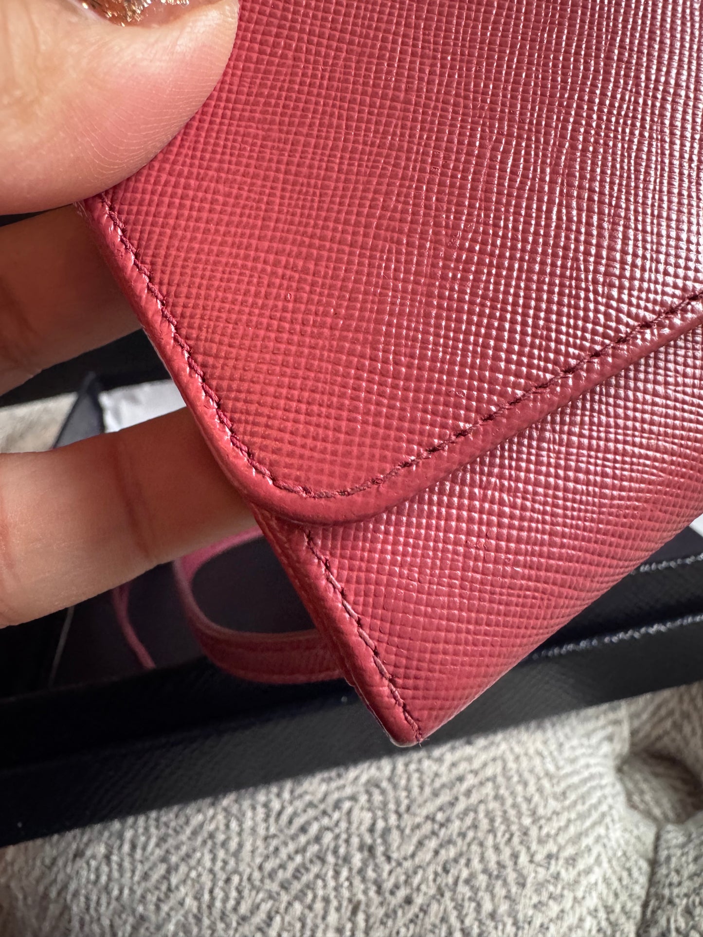 Prada Saffiano Metal Wallet /Crossbody