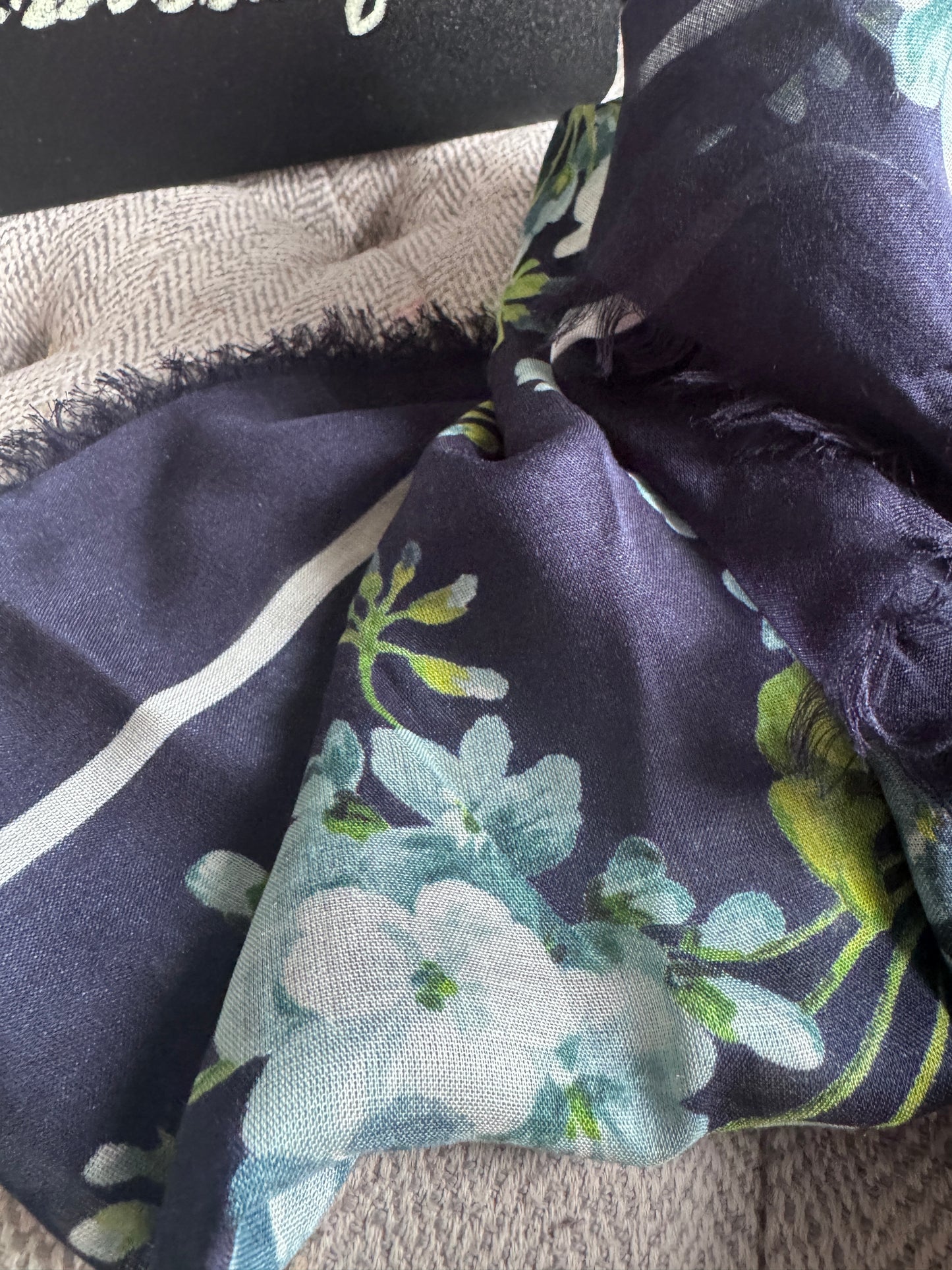 Gucci Blooms scarf