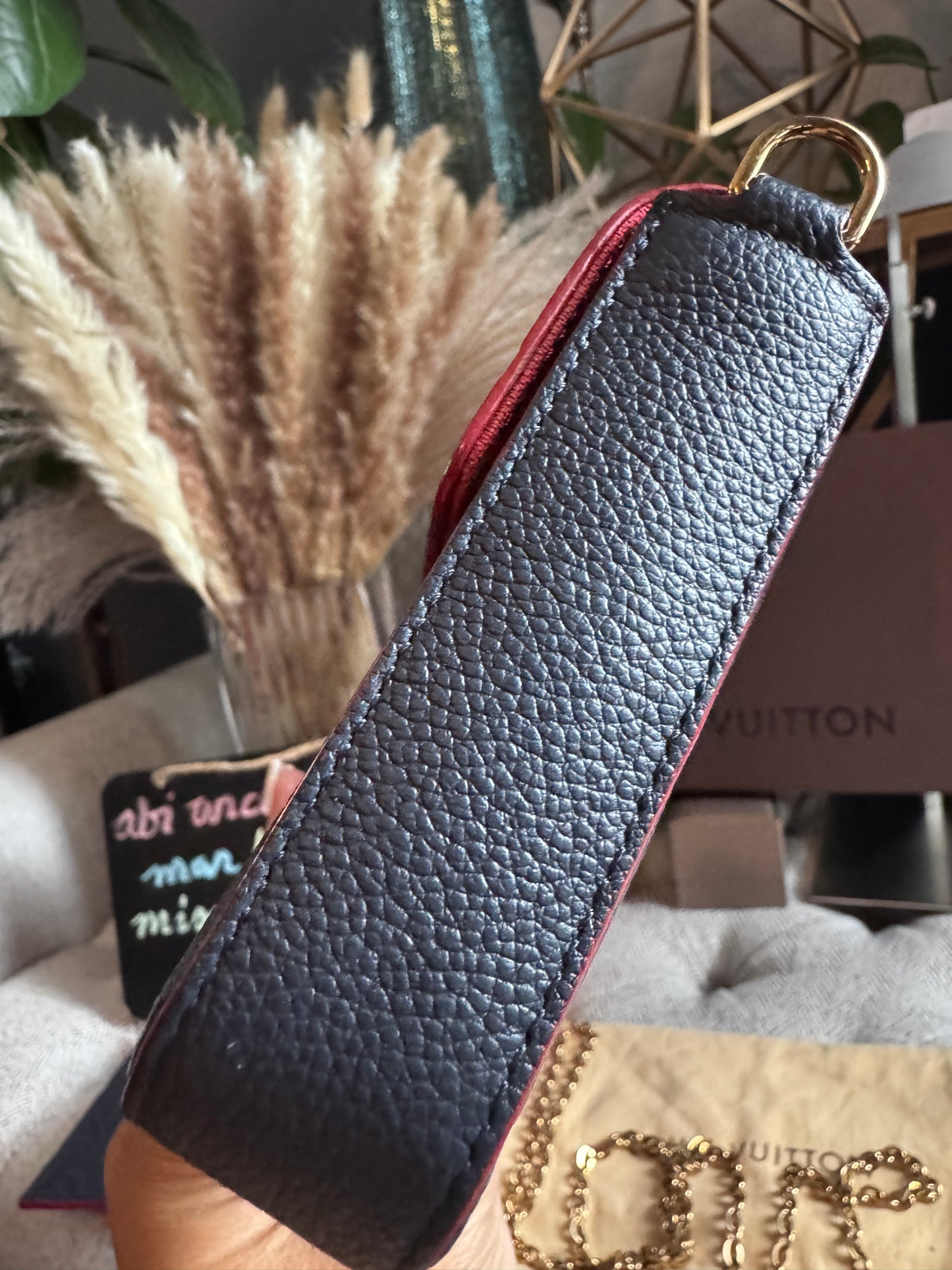 Louis Vuitton Pochette Felicie in Empreinte Marine Rouge