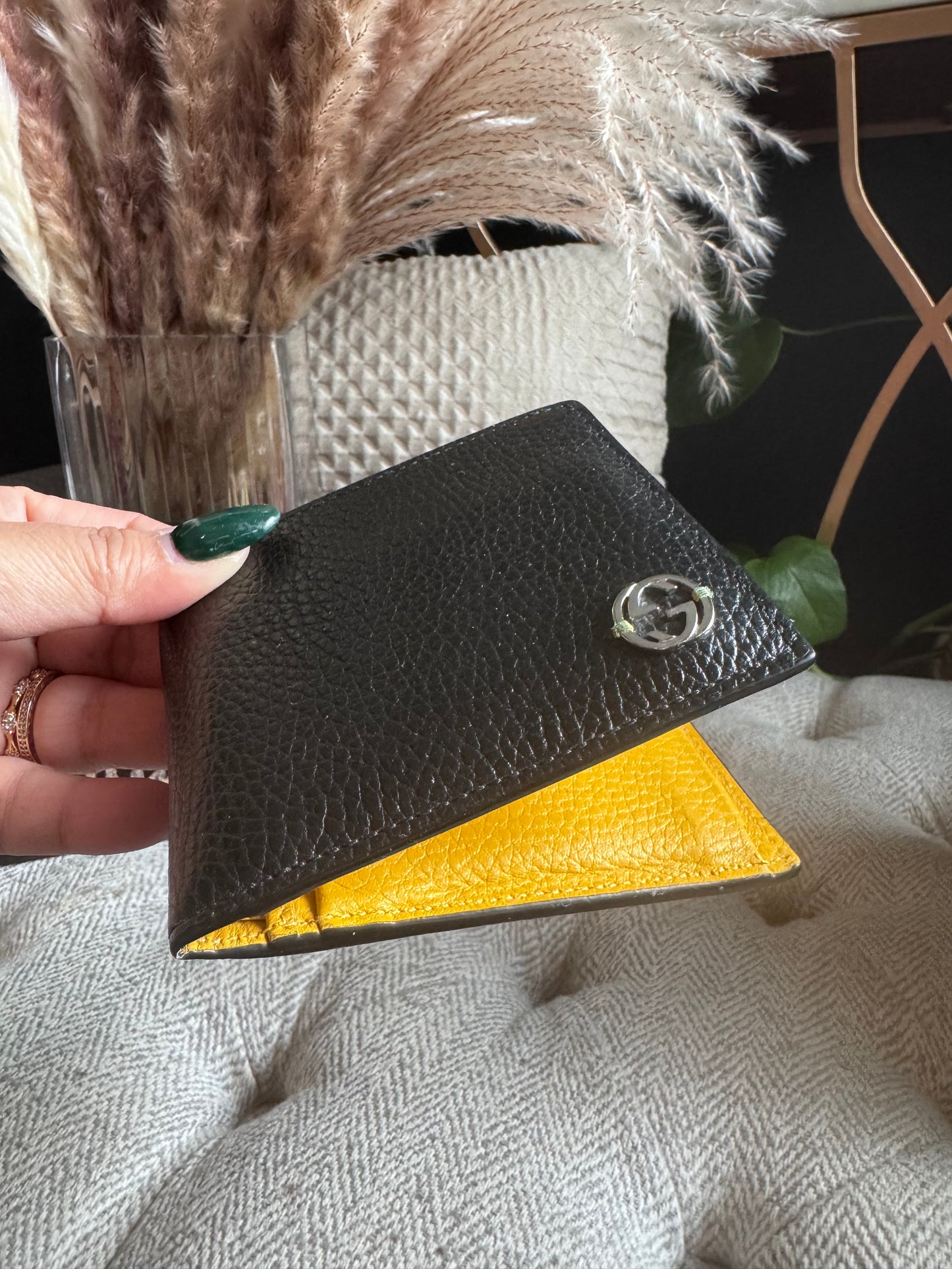Gucci Men’s interlocking wallet