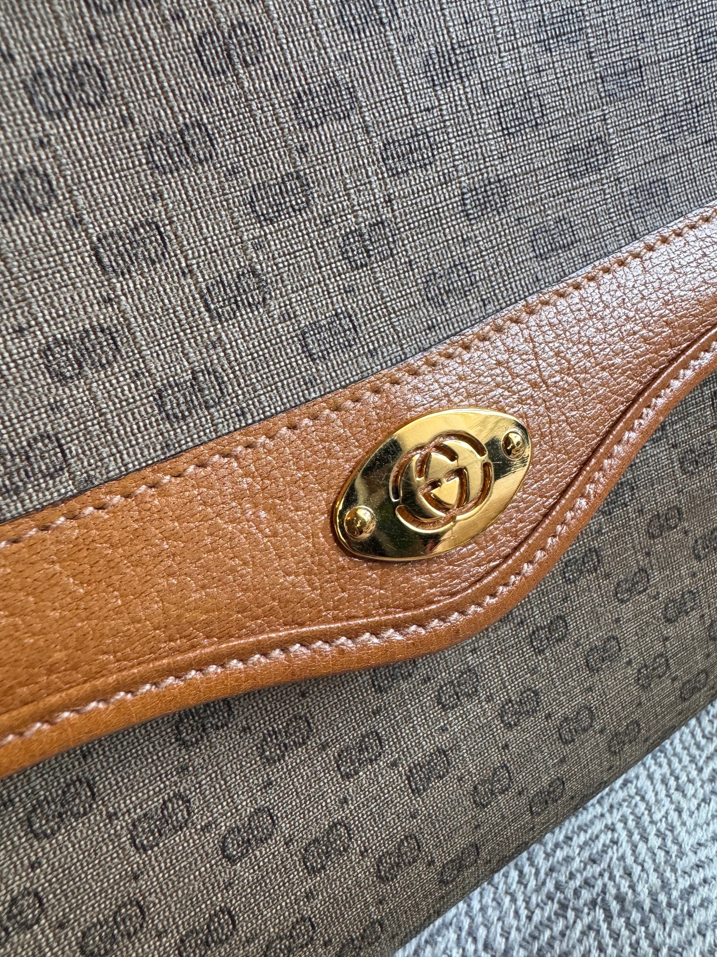 Gucci Vintage Crossbody