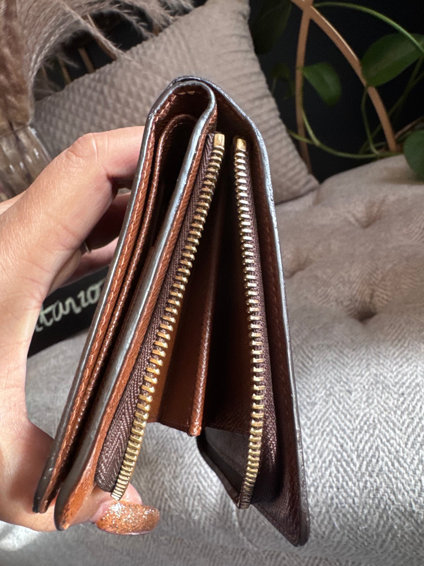 Louis Vuitton Vintage Porte Papier Zip Bifold Wallet in Monogram