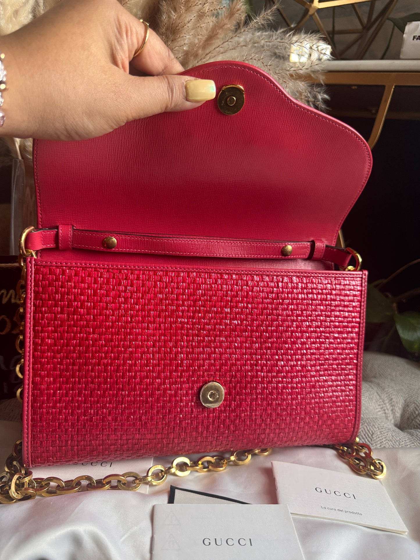 Gucci Horsebit 1955 Raffia Chain Bag in Red