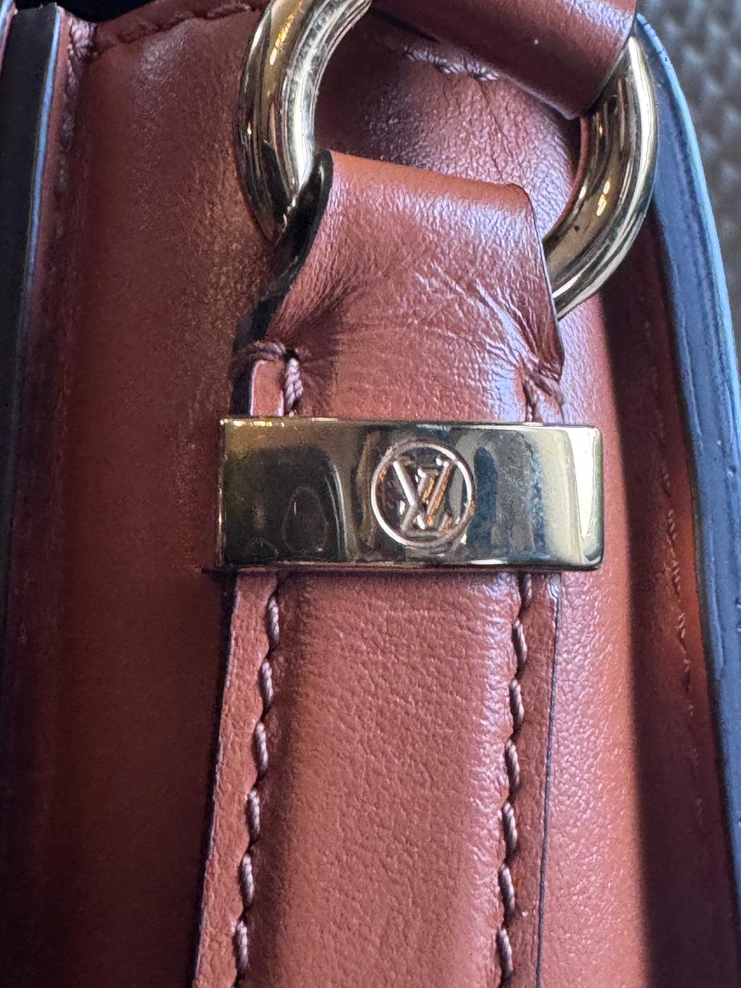 Louis Vuitton Pont Neuf