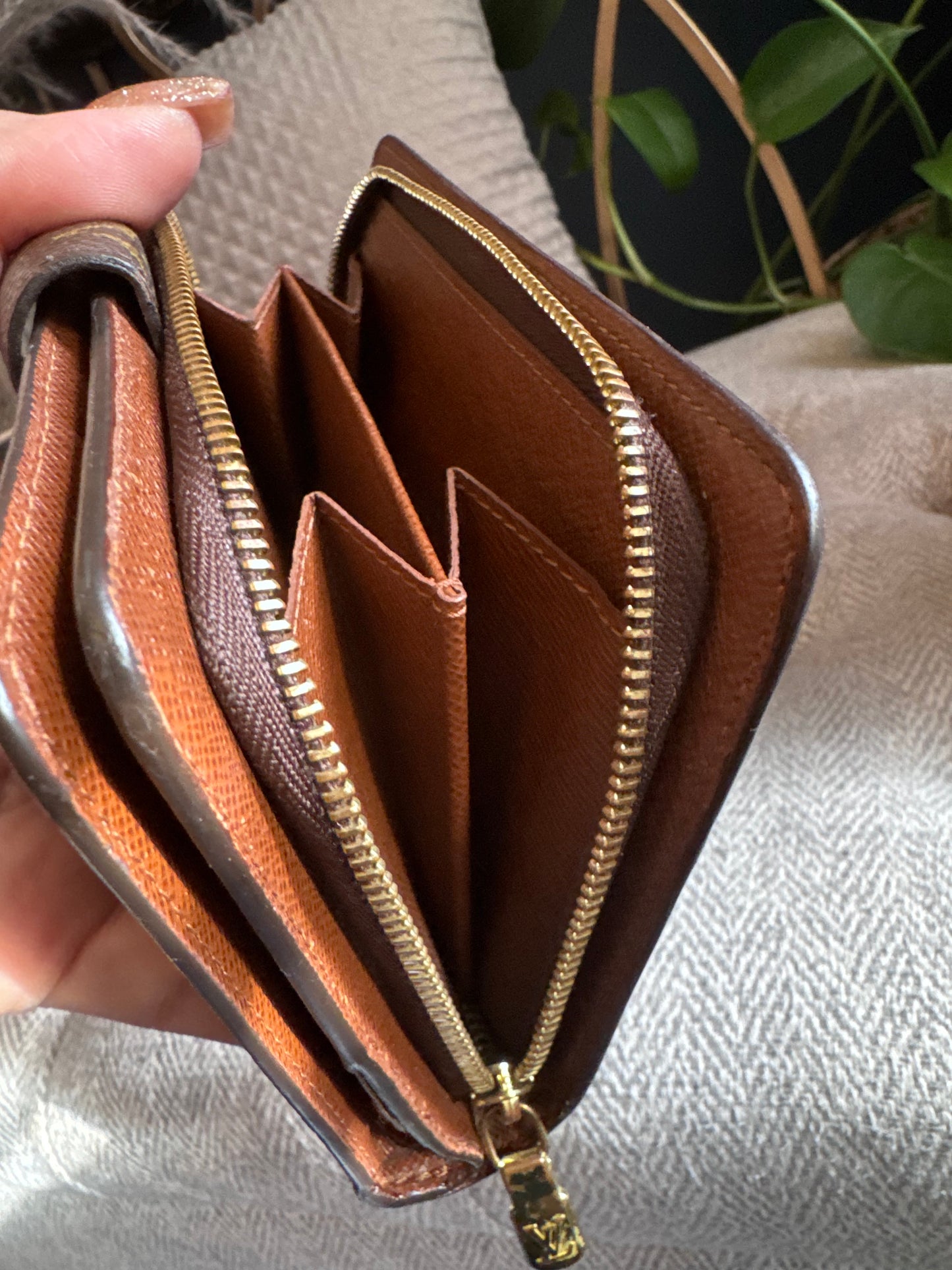 Louis Vuitton Vintage Porte Papier Zip Bifold Wallet in Monogram