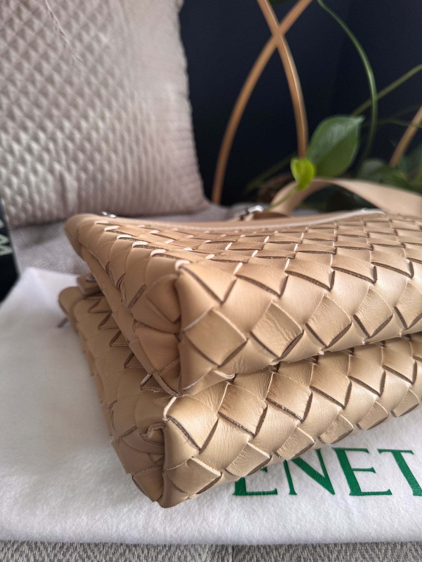 Bottega Veneta Intrecciato Duo bag