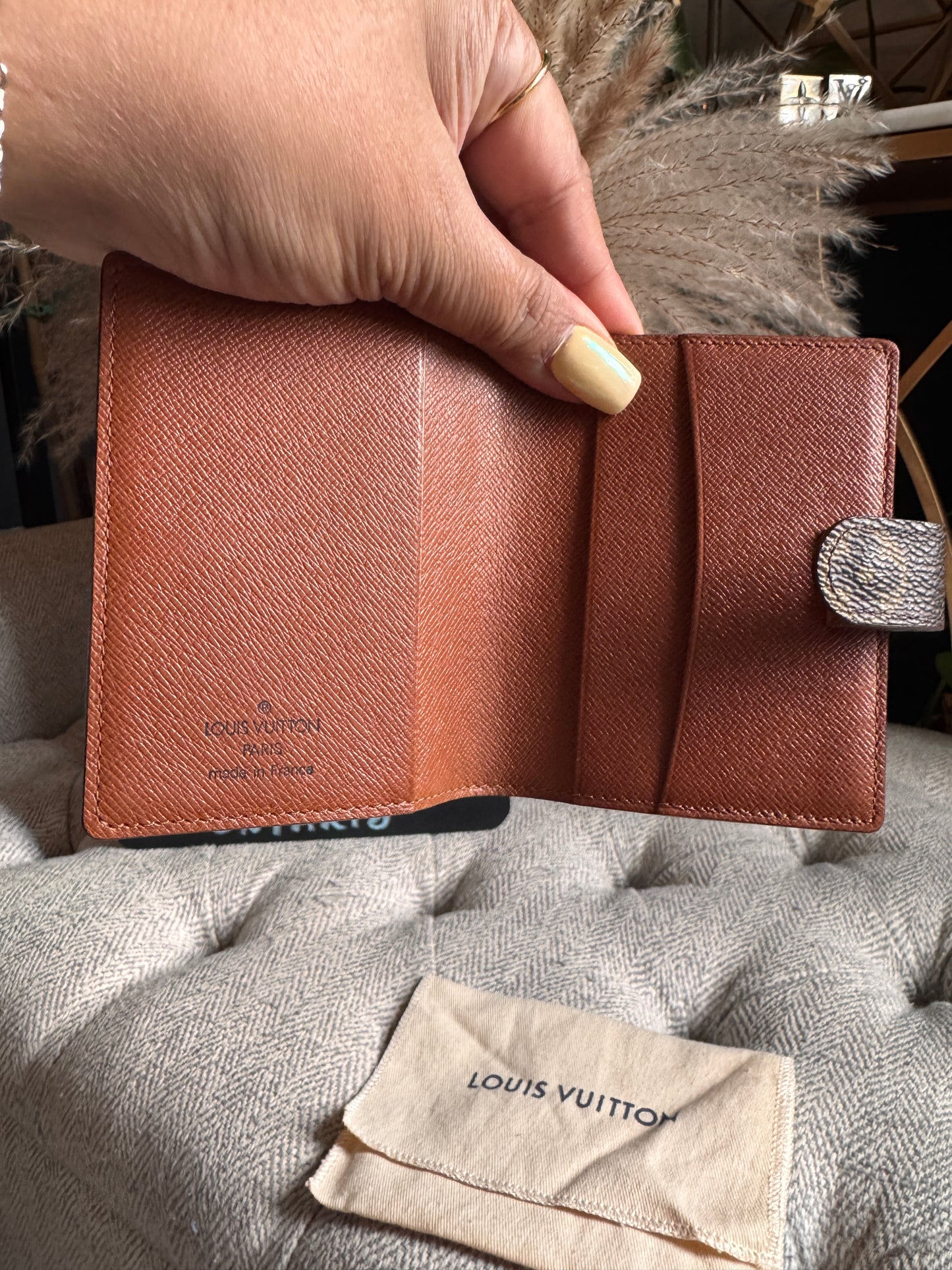 Louis Vuitton Cardholder in Monogram