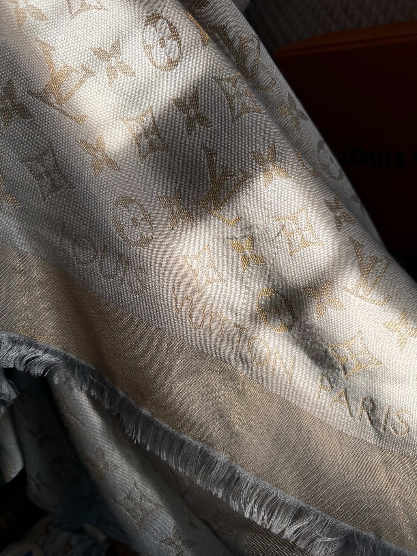 Louis Vuitton Monogram Shine Stole