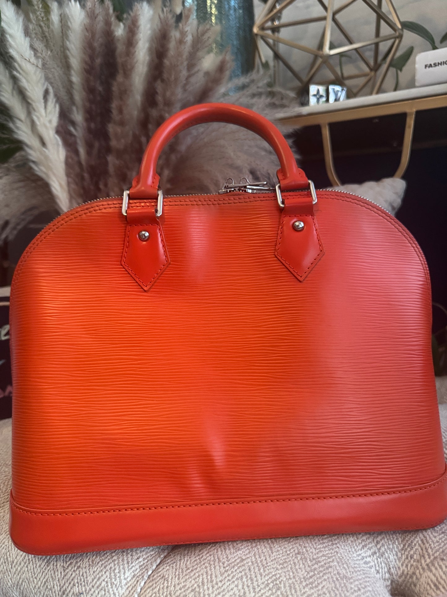 Louis Vuitton Alma PM in Epi