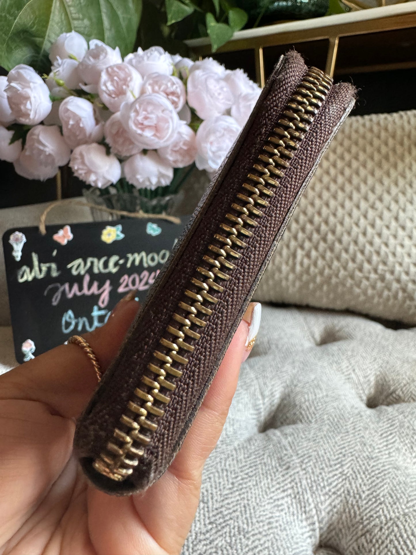 Louis Vuitton Midsize wallet in Damier Ebene