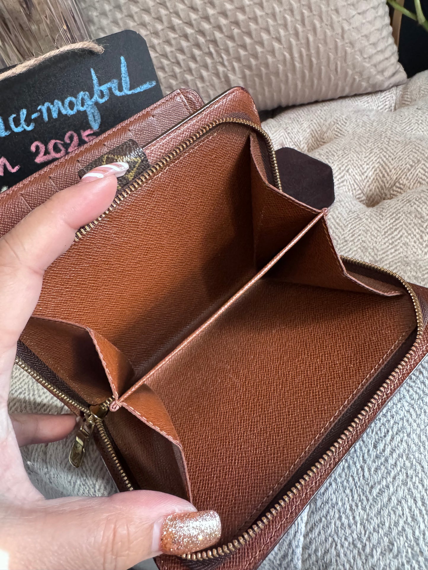 Louis Vuitton Vintage Porte Papier Zip Bifold Wallet in Monogram