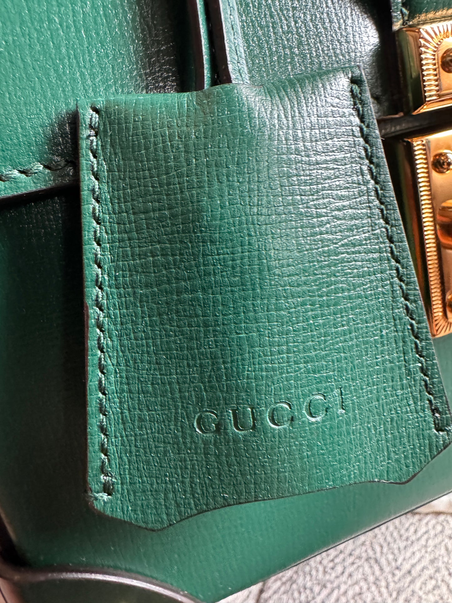 GUCCI
Azalea Calfskin Small Padlock Bamboo Shoulder Bag Vintage Green