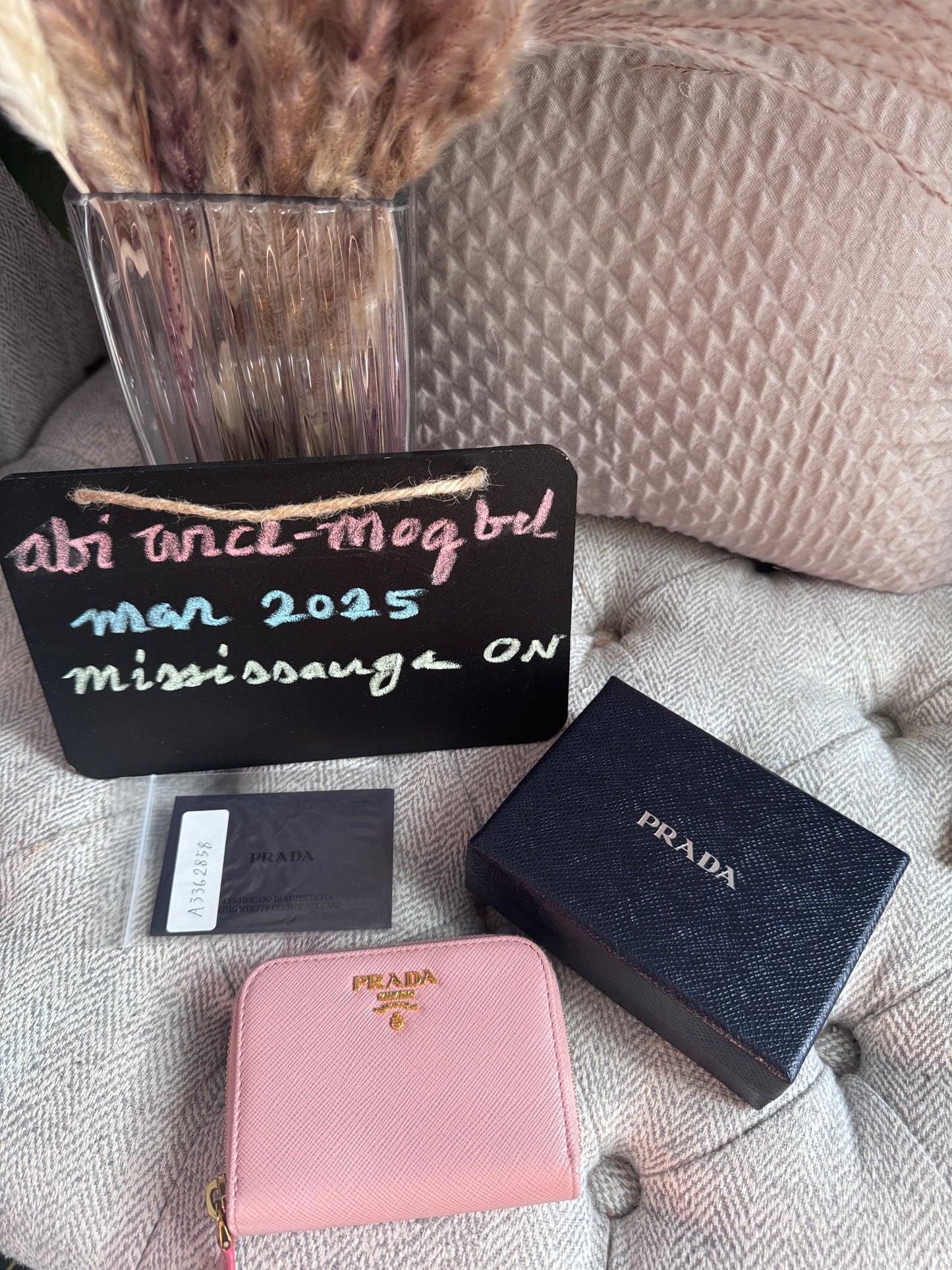 Prada Saffiano Compact wallet in Orchidea
