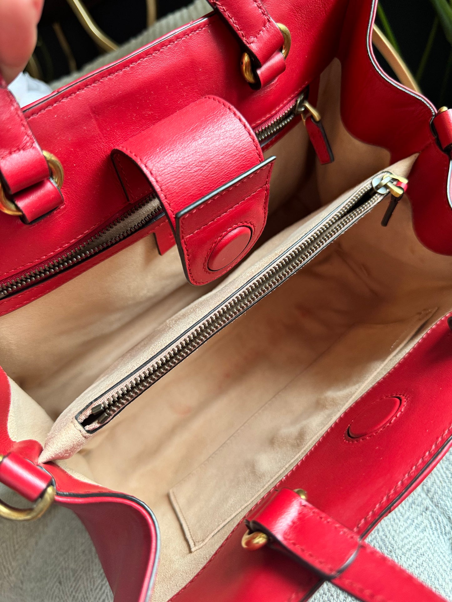 Gucci Small GG Marmont Matelasse Tote